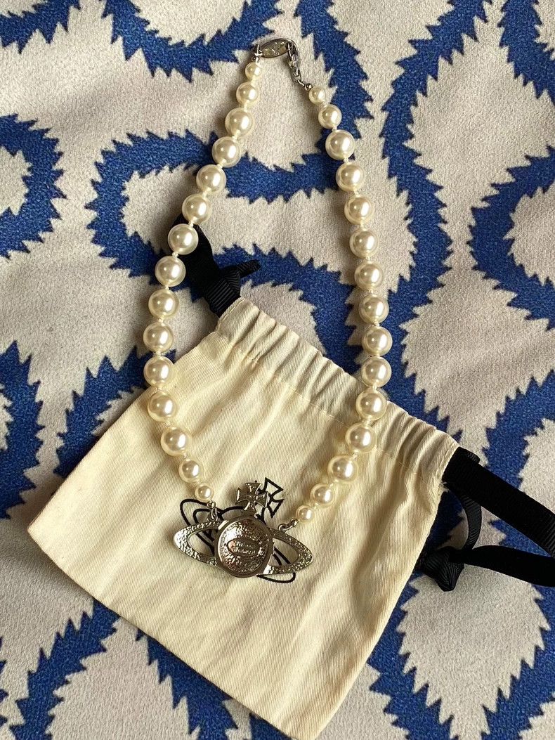 Vivienne Westwood Vivienne Westwood Saturn Pearl Necklace Size ONE SIZE - 6 Thumbnail