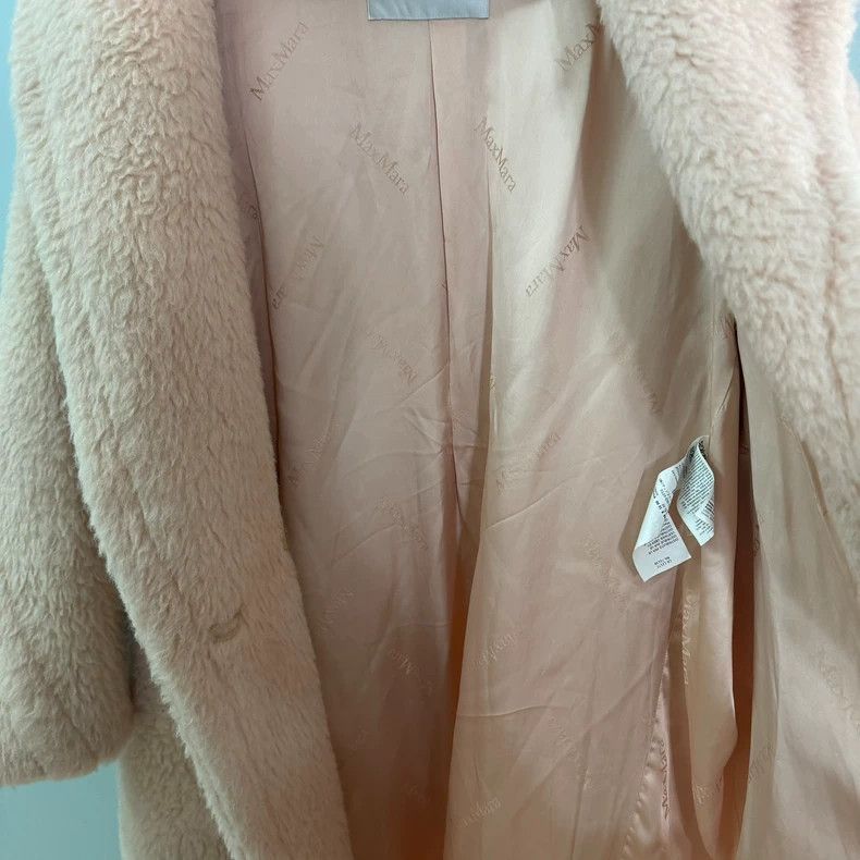 Max Mara Max Mara Pink Teddy. Size S / US 4 / IT 40 - 6 Thumbnail