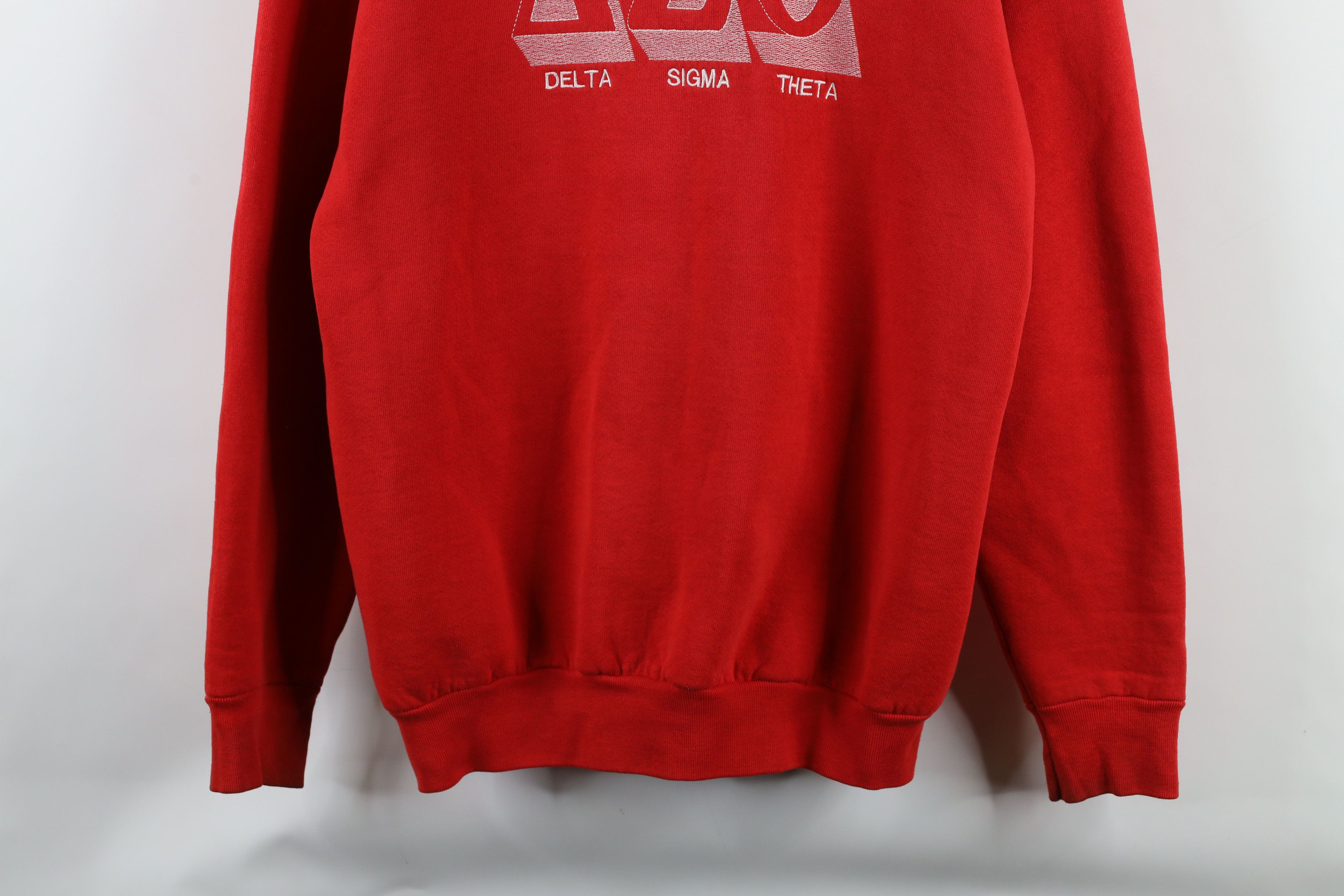 Vintage Vintage 90s Delta Sigma Theta Sorority Sweatshirt Red USA Size XL / US 12-14 / IT 48-50 - 3 Thumbnail