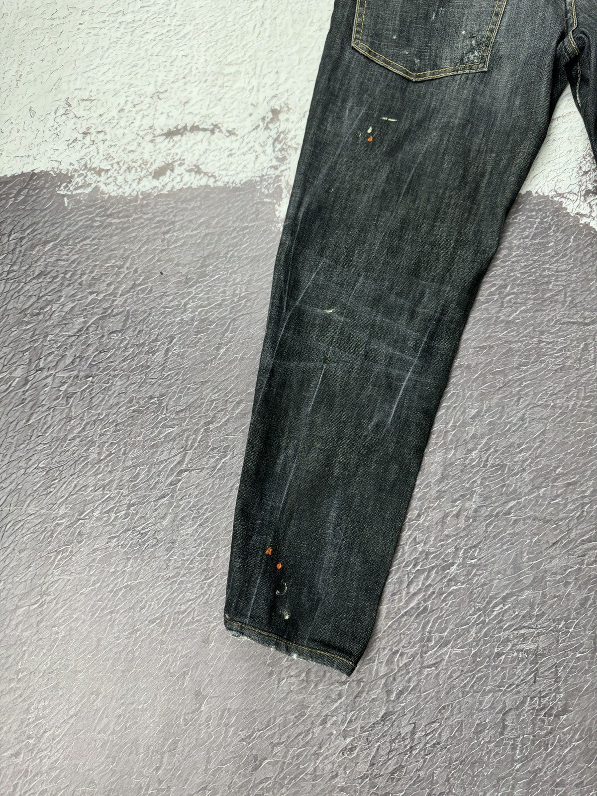 Dsquared2 Dsquared2 black distressed faded painted cropped jeans skiny Size US 34 / EU 50 - 13 Thumbnail
