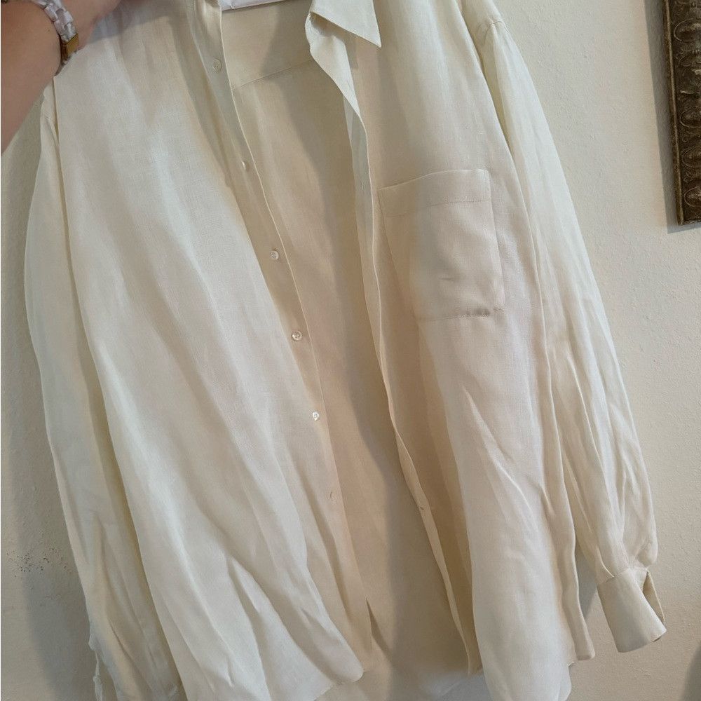 Giorgio Armani Giorgio Armani White Linen Shirt size L/17/43 Size US L / EU 52-54 / 3 - 3 Thumbnail