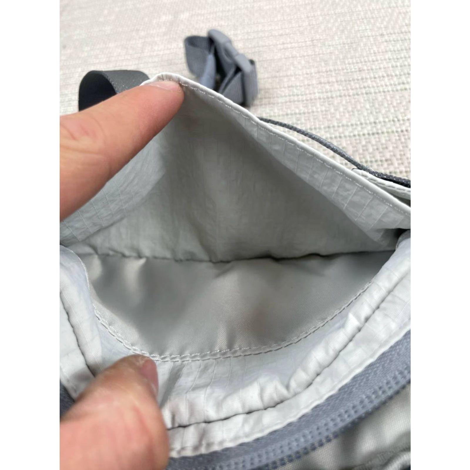 Lululemon Lululemon Everywhere Gray Nylon Belt Bag & Fanny Pack, Adjustable Strap, Inner Pocket, One Size, Women Size ONE SIZE - 7 Thumbnail