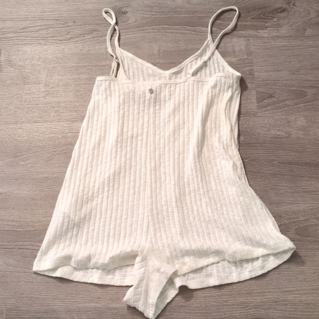 Other Roxy Egret Romper Size XL Size 35" - 8 Thumbnail