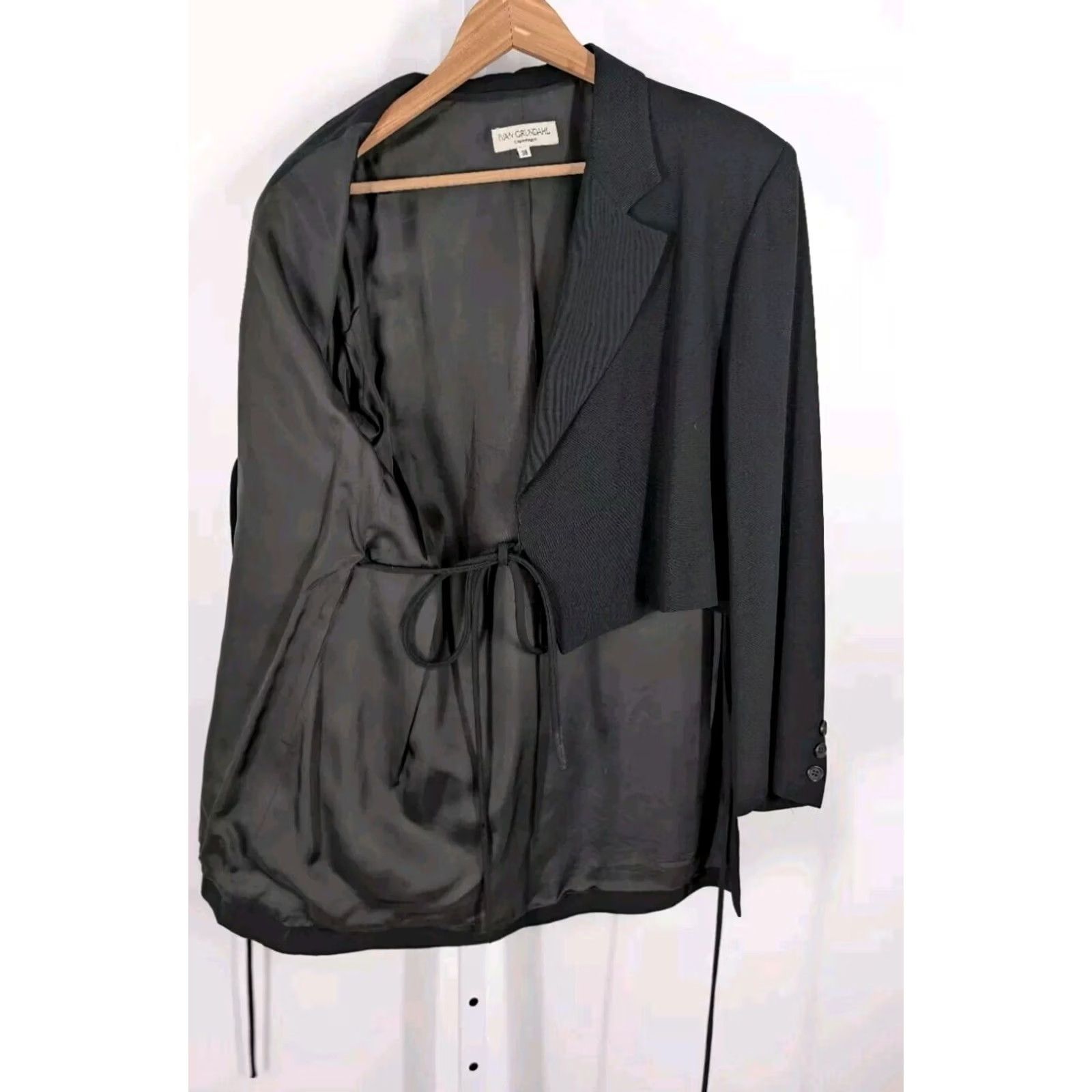 Vintage VINTAGE Ivan Grundahl Copenhagen Gothic Avant Garde Deconstructed Art Tie Blazer Women Wool Black 38 Modern Blazer Mens Womens Girls Size XS / US 0-2 / IT 36-38 - 5 Thumbnail