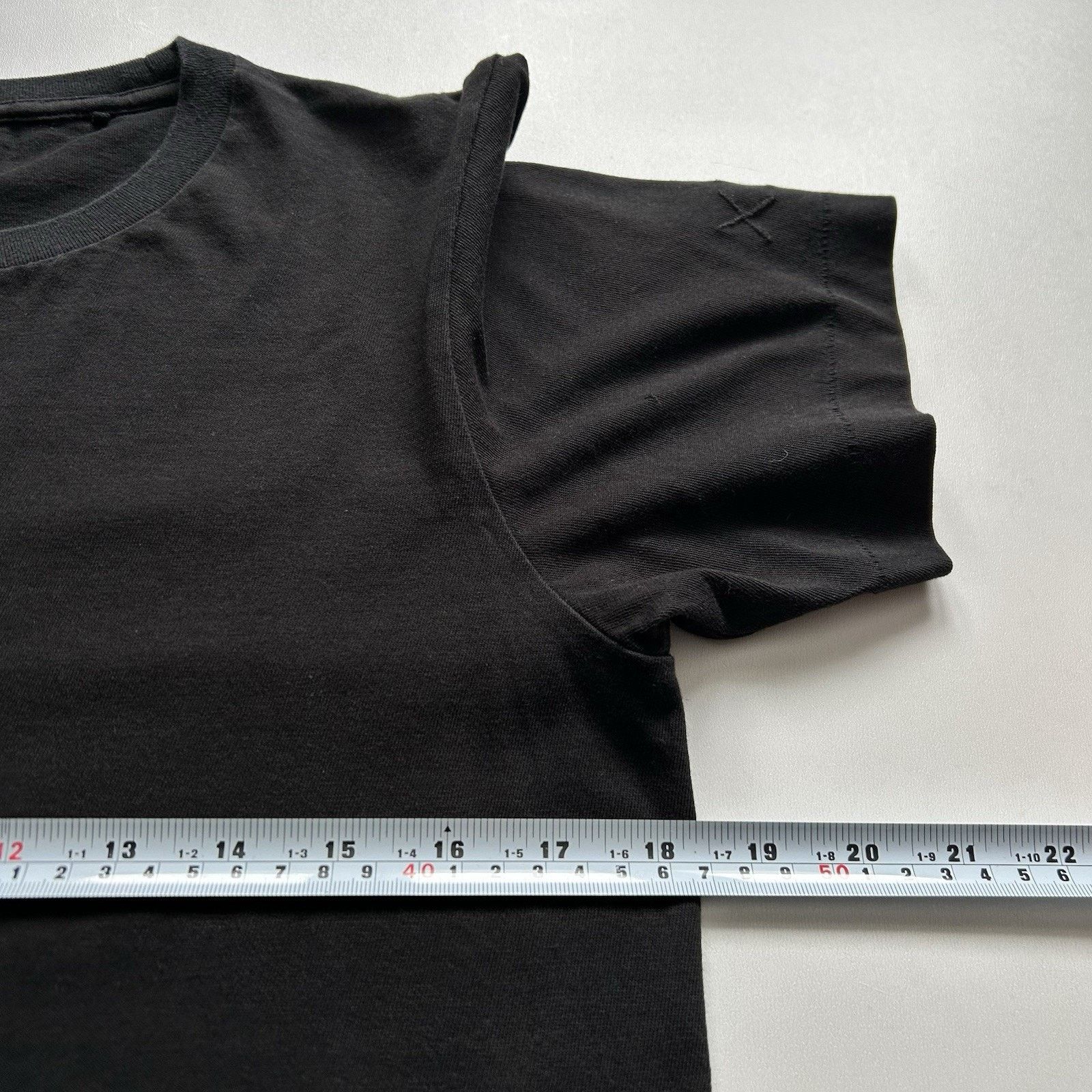 Kaws × Uniqlo KAWS x Uniqlo UT Companion Shirt Black Small Smoke Head XX Size US S / EU 44-46 / 1 - 4 Thumbnail