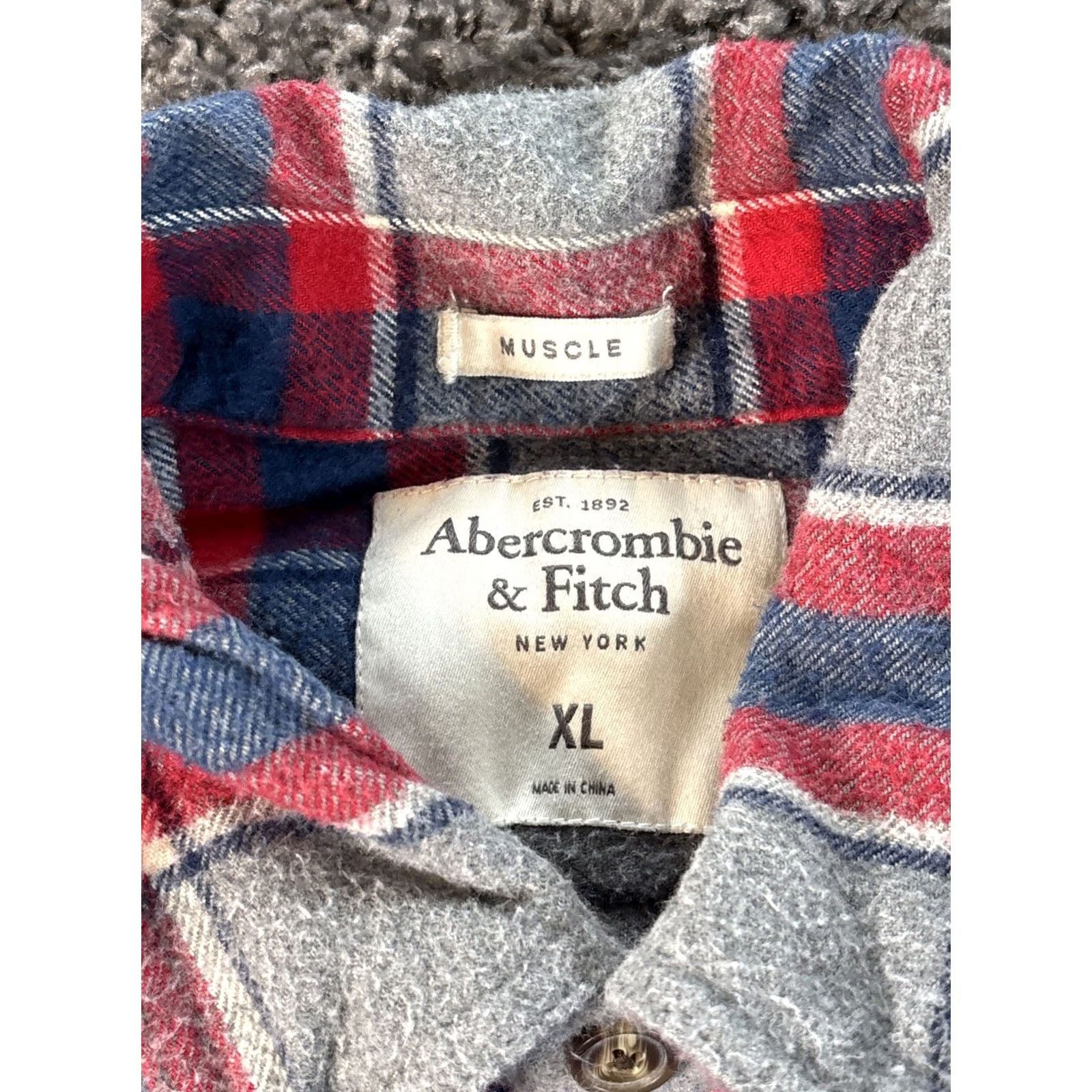 Abercrombie & Fitch Abercrombie & Fitch Plaid Button-Up Shirt Mens XL Red Black Check Flannel Cotton Heavy Chamois Long Sleeve Regular Fit All Seasons Size US XL / EU 56 / 4 - 4 Thumbnail