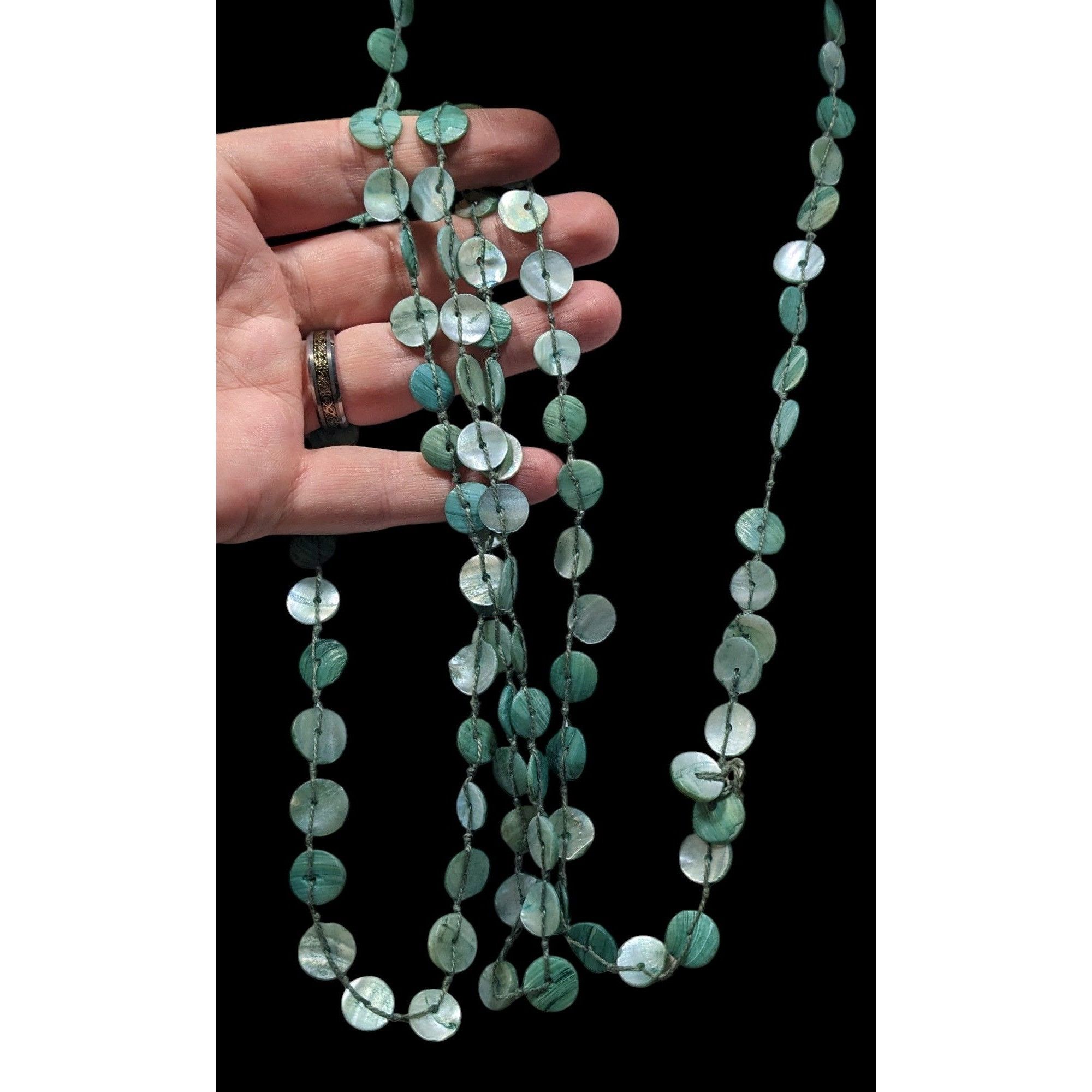 Other Beachy Mermaidcore Blue Shell Disc Beaded Necklace Size ONE SIZE - 6 Thumbnail