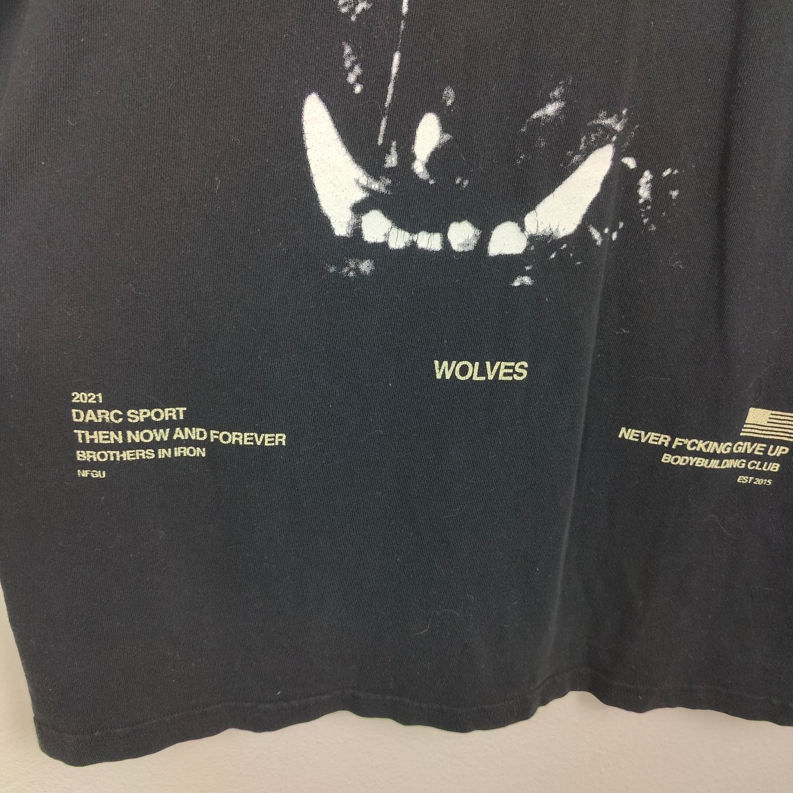 Darc Sport Darc Sport T-Shirt Mens Medium Black Wolves Teeth Size US M / EU 48-50 / 2 - 3 Thumbnail