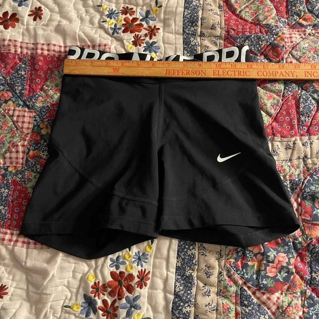 Nike Nike Pro Black Shorts with White Logo size M Size 28" / US 6 / IT 42 - 3 Thumbnail