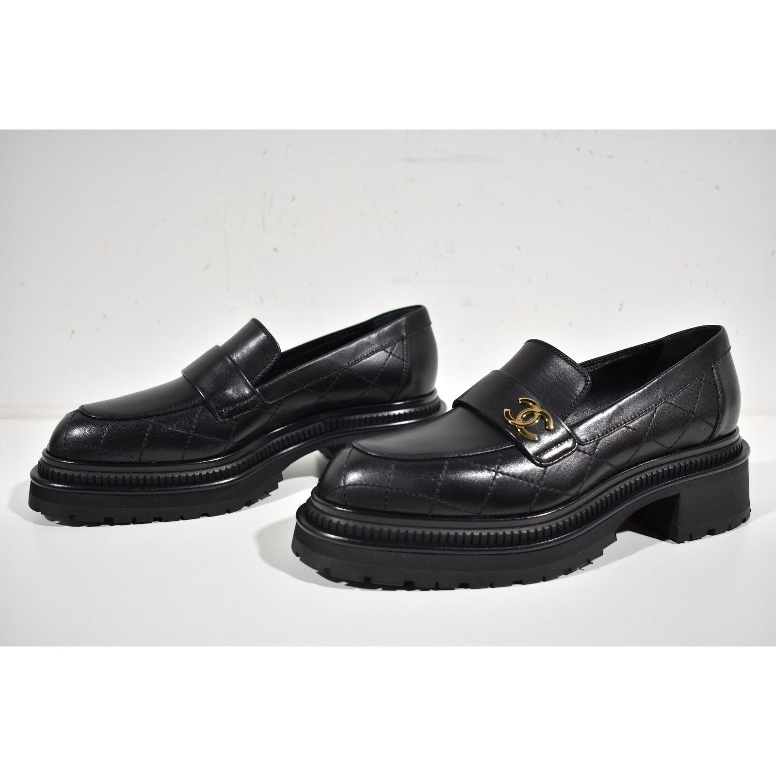 Chanel Chanel Calfskin Leather Quilted Flat Platform Loafer 39.5 Size US 9.5 / IT 39.5 - 10 Thumbnail