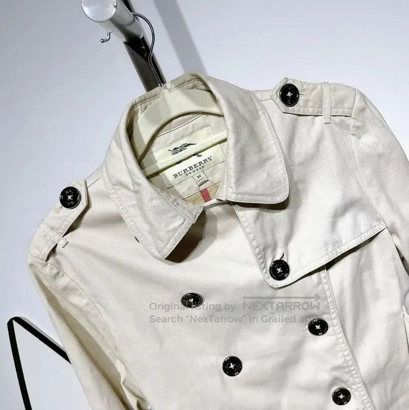 Burberry Burberry Women's Short Cotton Trench Coat. Size M / US 6-8 / IT 42-44 - 3 Thumbnail