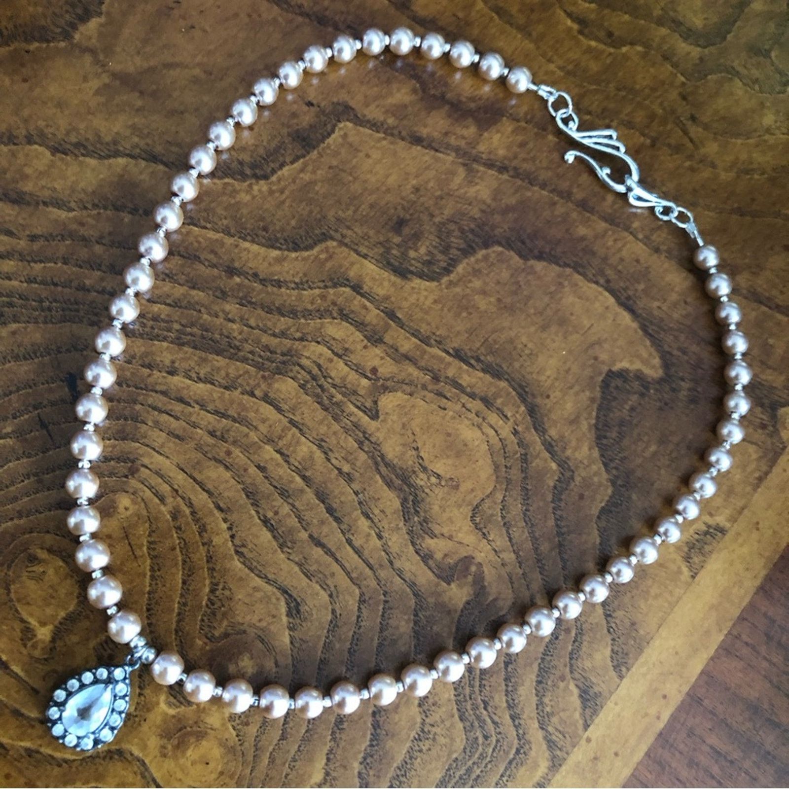 Handmade Handcrafted repurpose teardrop halo Pearl necklace Size ONE SIZE - 11 Thumbnail