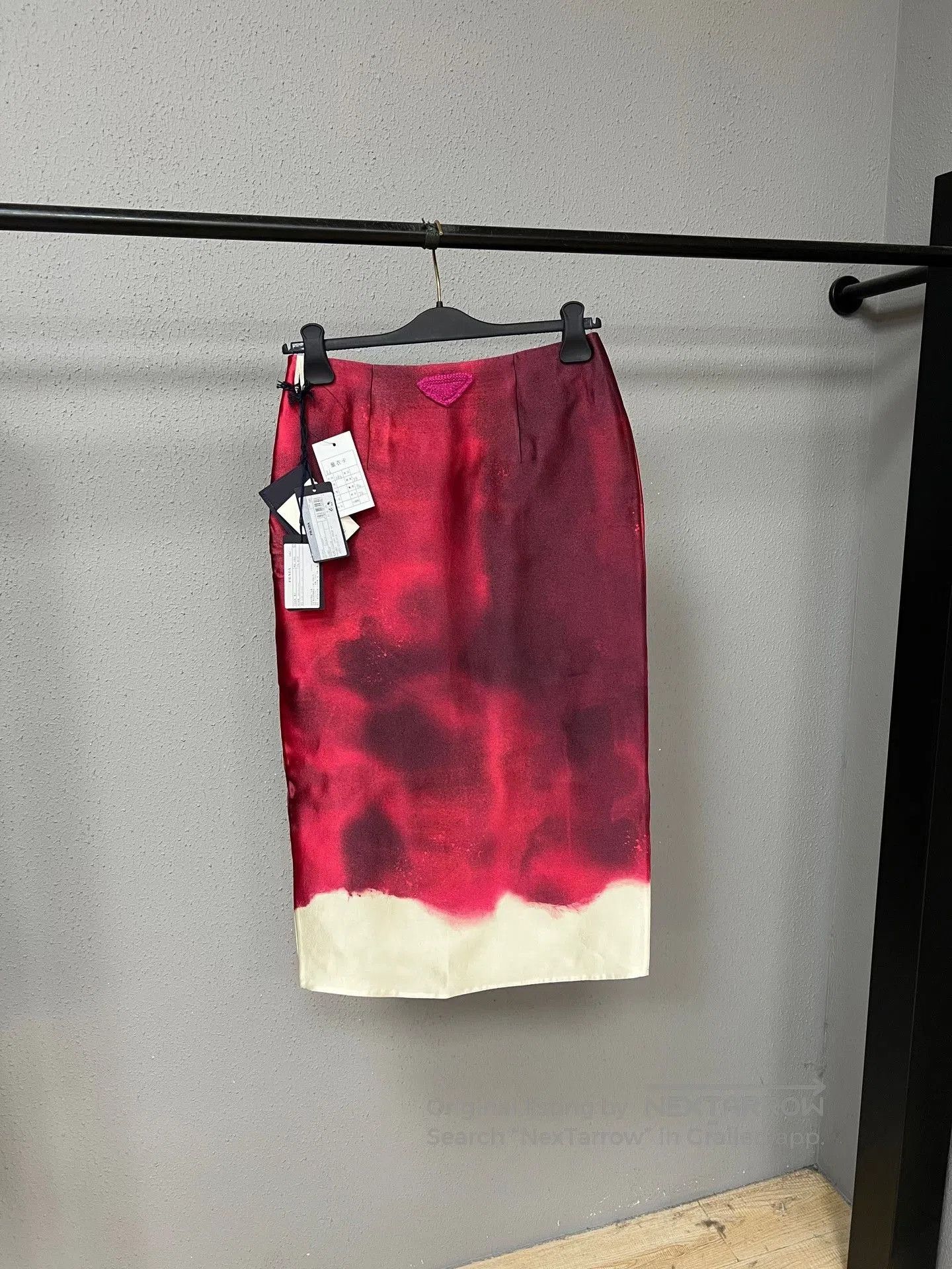 Prada Prada Runway Red Origami Skirt. Size 37" - 1 Thumbnail