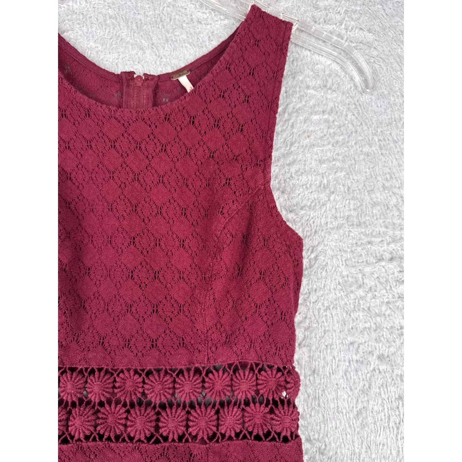 Free People VINTAGE Free People Dress Womens 4 Burgundy Cutout Daisy Waist Dress Cotton Blend Size S / US 4 / IT 40 - 5 Thumbnail