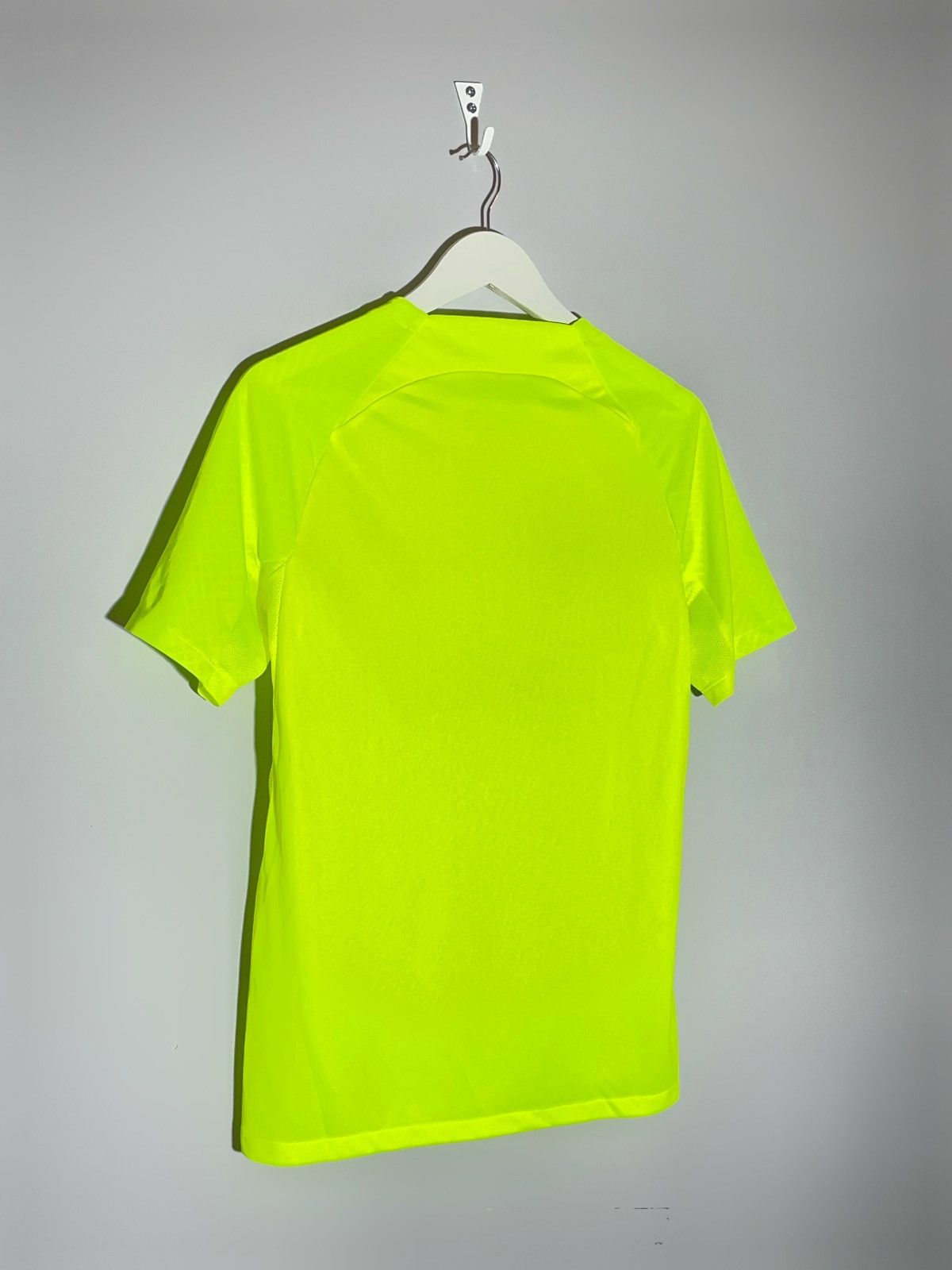 Nike Nike Tottenham Hotspur Strike Y2K Streetwear Football Shirt Size US S / EU 44-46 / 1 - 7 Thumbnail