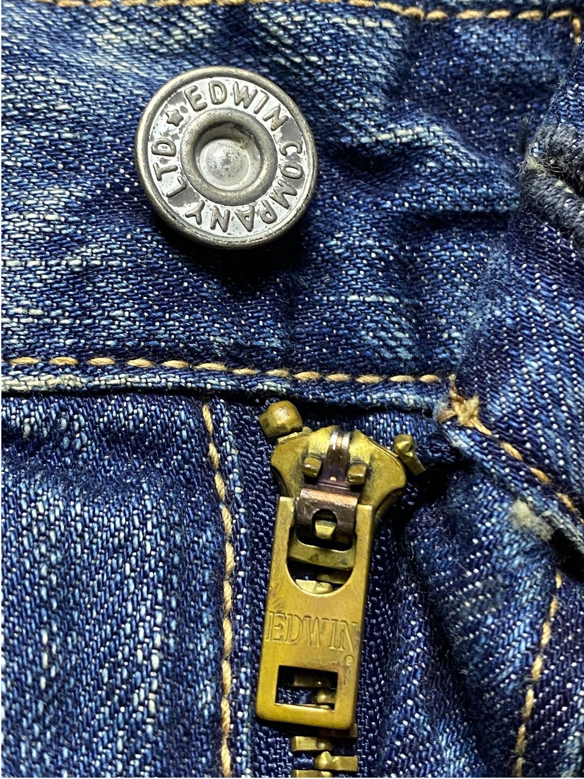 Edwin Edwin Vintage Special Unique Fade Distressed Loose Jeans Size US 30 / EU 46 - 11 Thumbnail