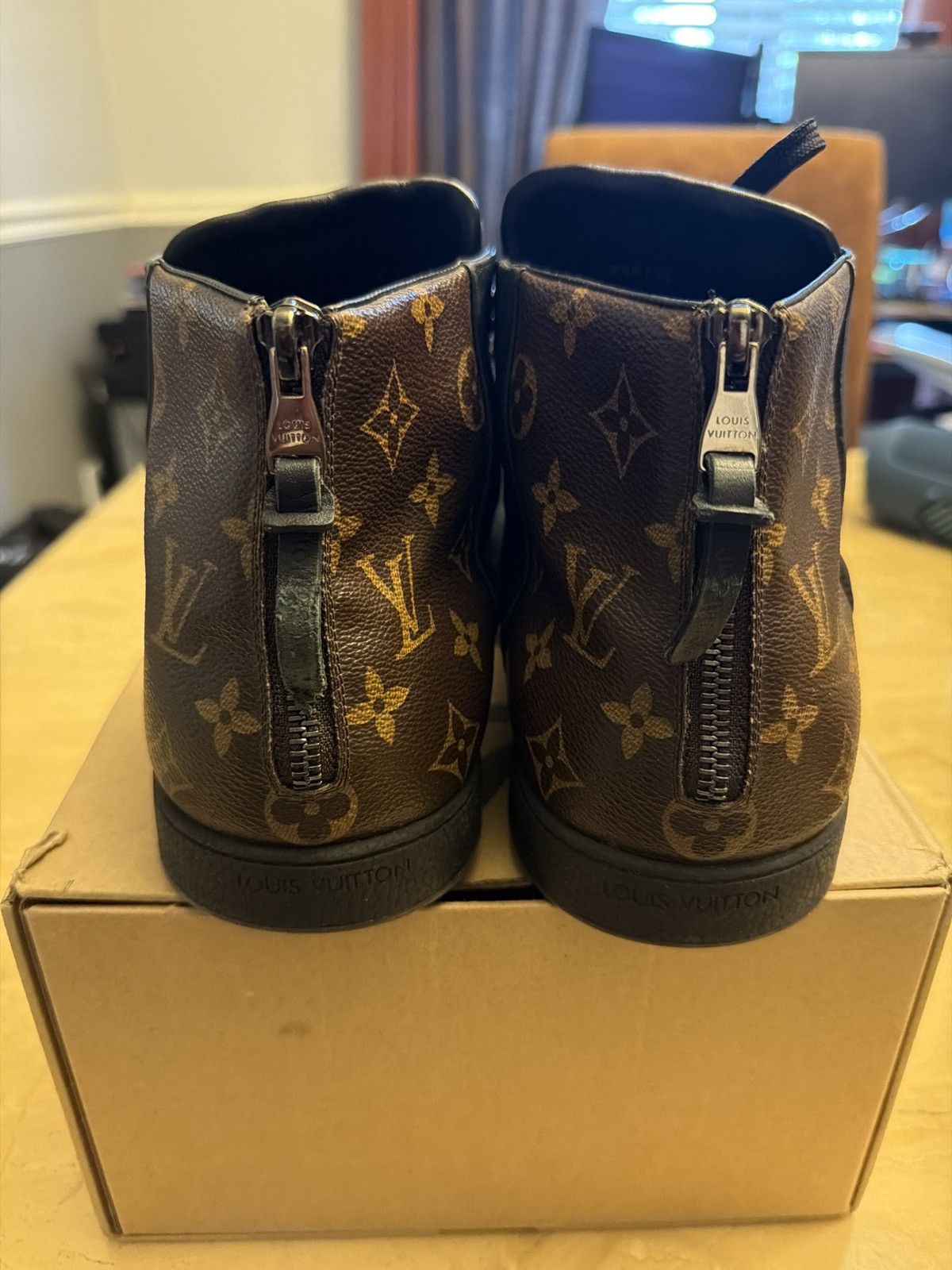 Louis Vuitton Louis Vuitton Black Monogram High-Top Sneakers Size US 11 / EU 44 - 5 Thumbnail