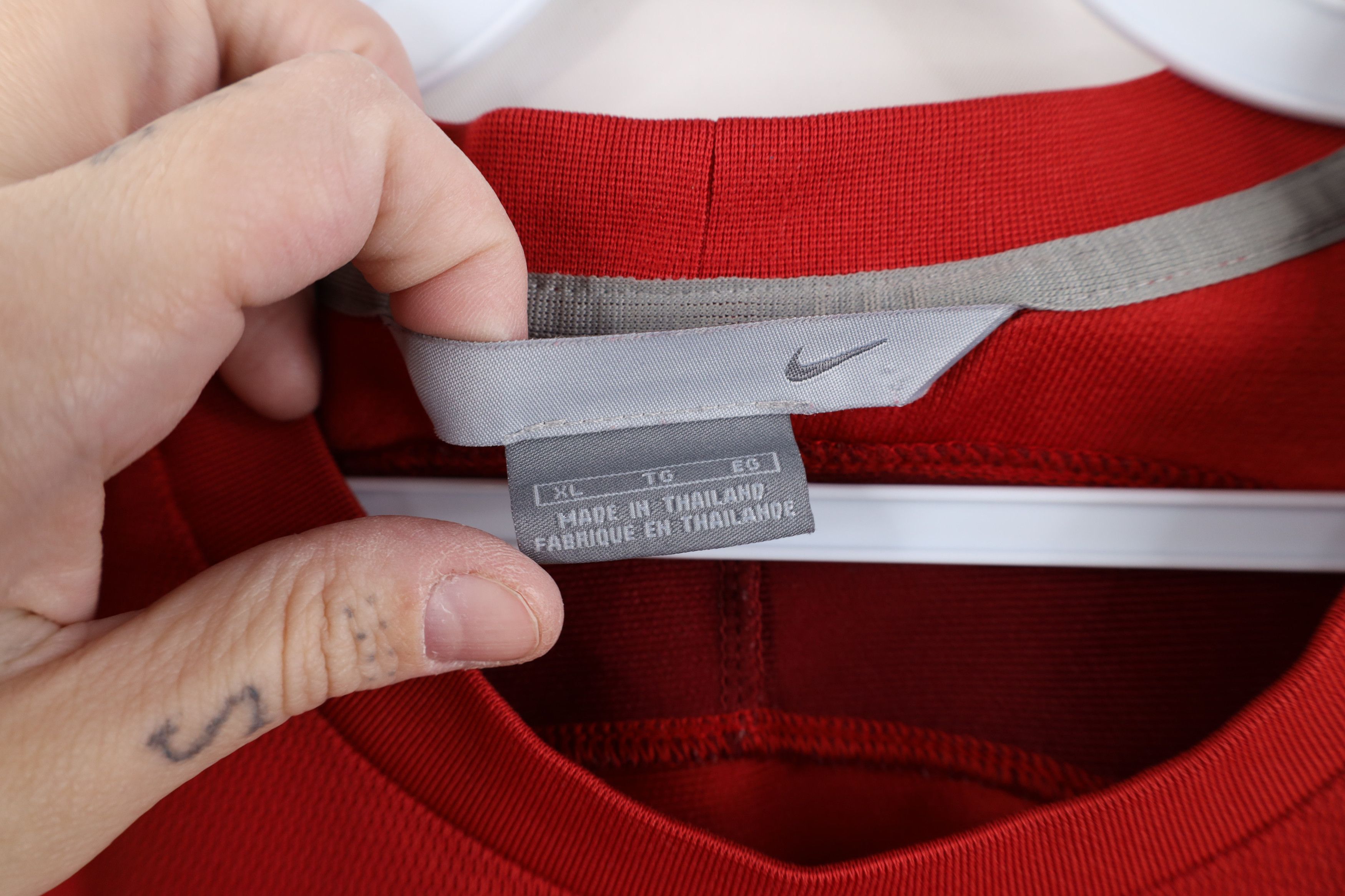 Nike Vintage Y2K Nike Scott Mini Swoosh Thermal Knit T-Shirt Red Size US XL / EU 56 / 4 - 7 Thumbnail