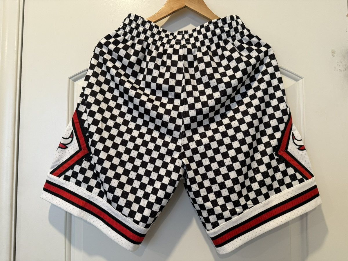 Mitchell & Ness MITCHELL & NESS X URBAN OUTFITTERS EXCLUSIVE Size US 29 - 3 Thumbnail