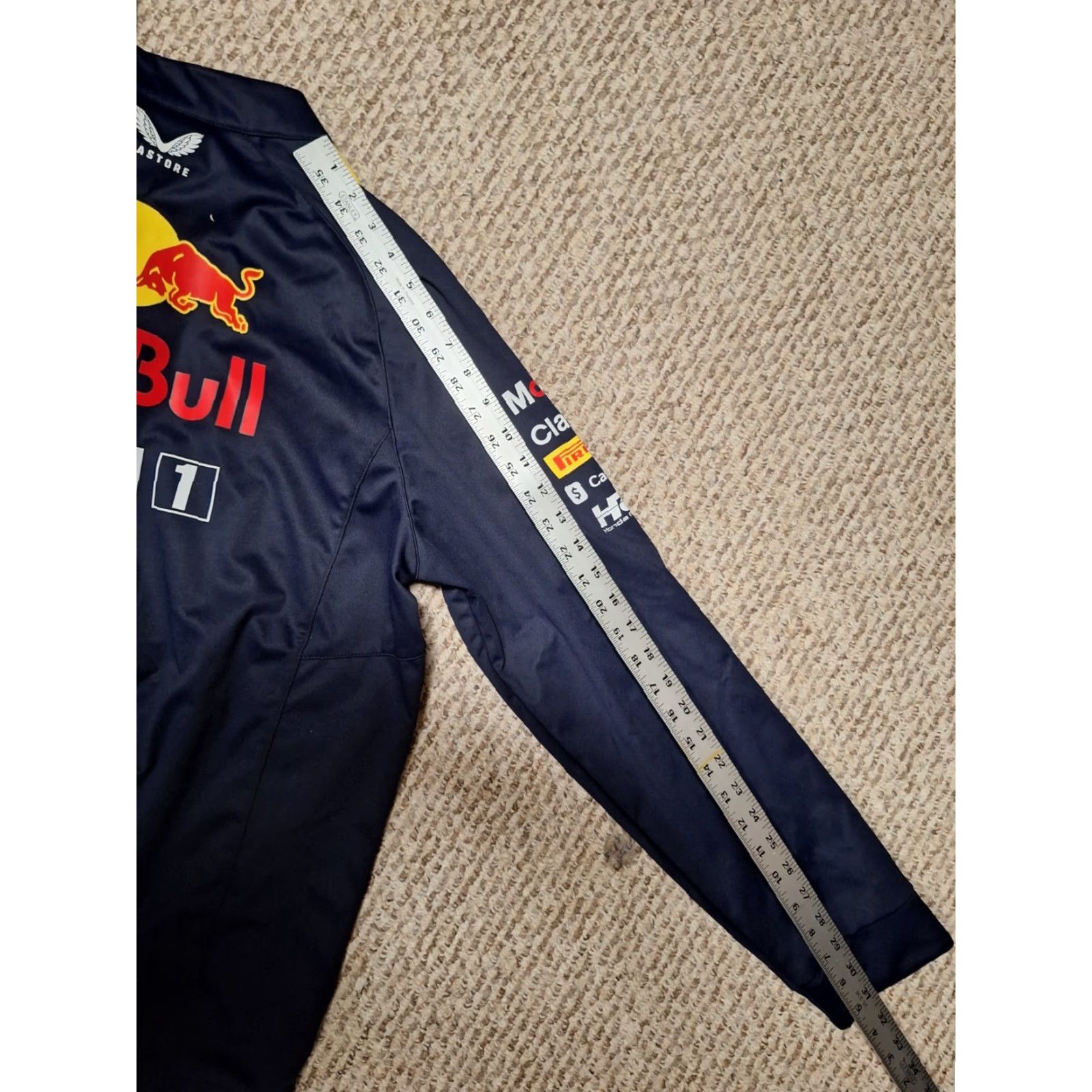 Castore VINTAGE Size US M / EU 48-50 / 2 - 6 Thumbnail