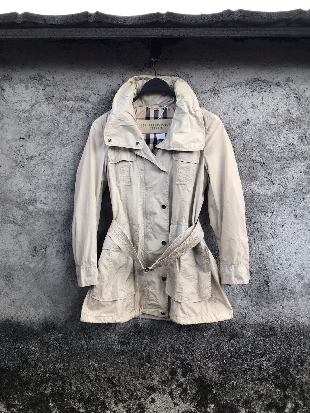 Burberry × Designer × Vintage Vintage burberry brit coat light Size M / US 6-8 / IT 42-44 - 1 Thumbnail
