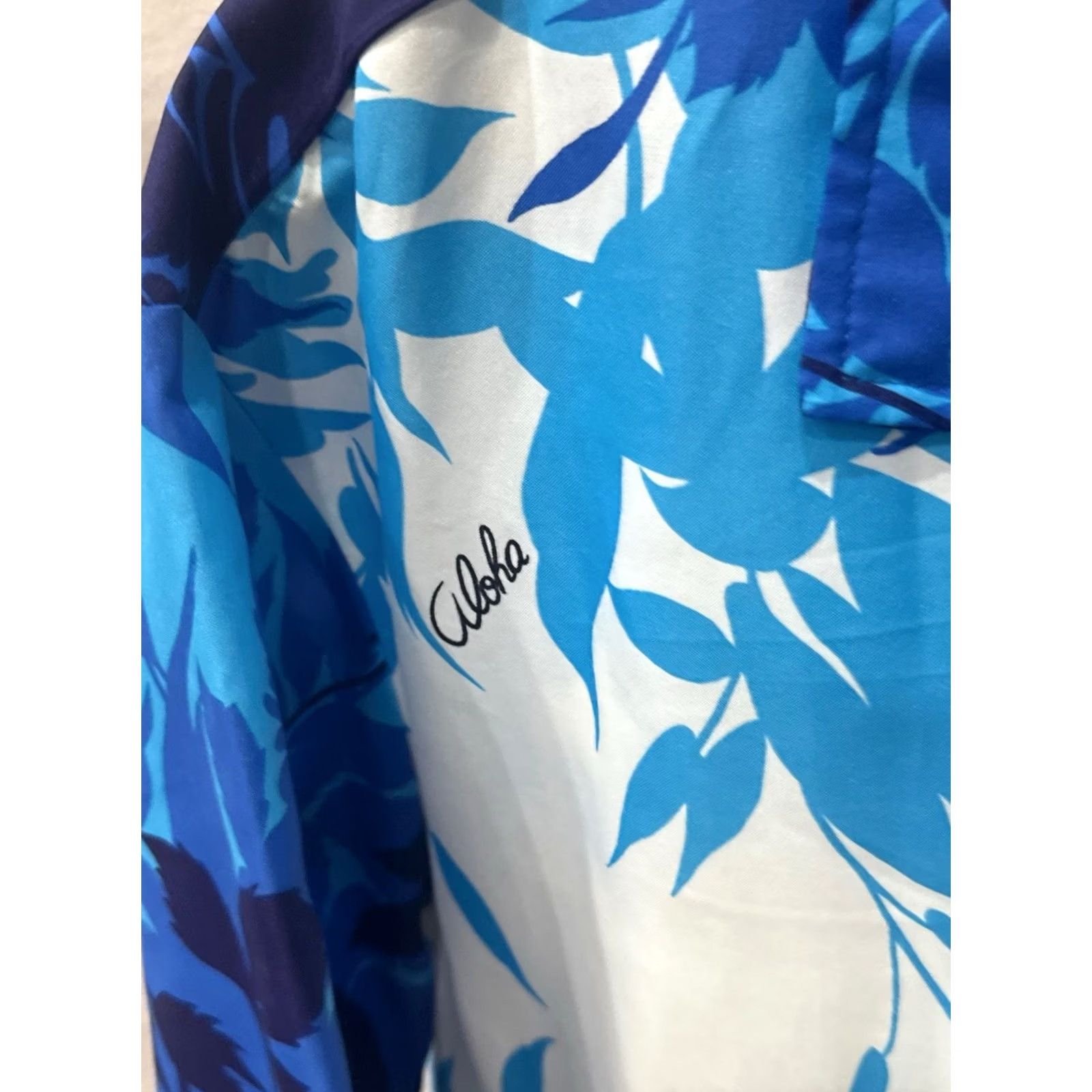 Vintage Royal Creations Hawaii Blue Floral Large L Short Sleeve Button Up Shirt Men Size US L / EU 52-54 / 3 - 7 Thumbnail