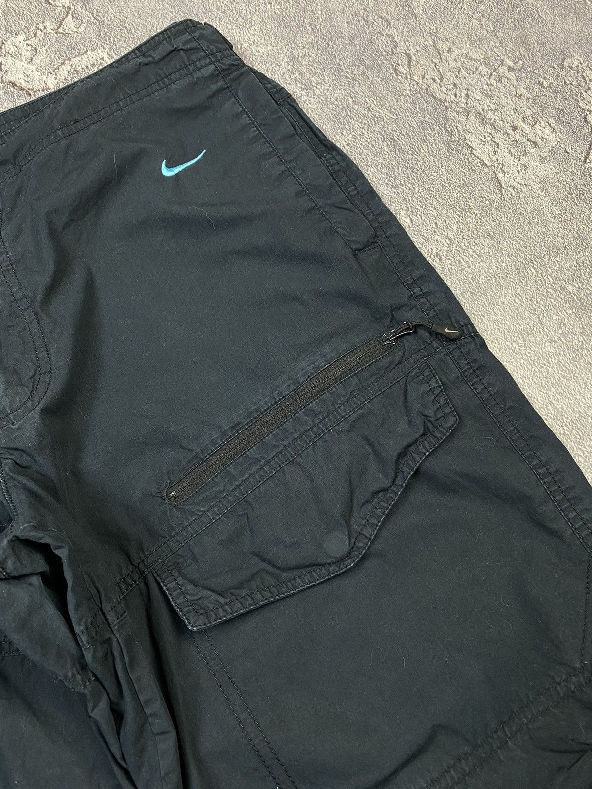 Nike Vintage 2000s Nike Navy 3/4 Shorts Y2K Streetwear Size US 33 - 4 Thumbnail