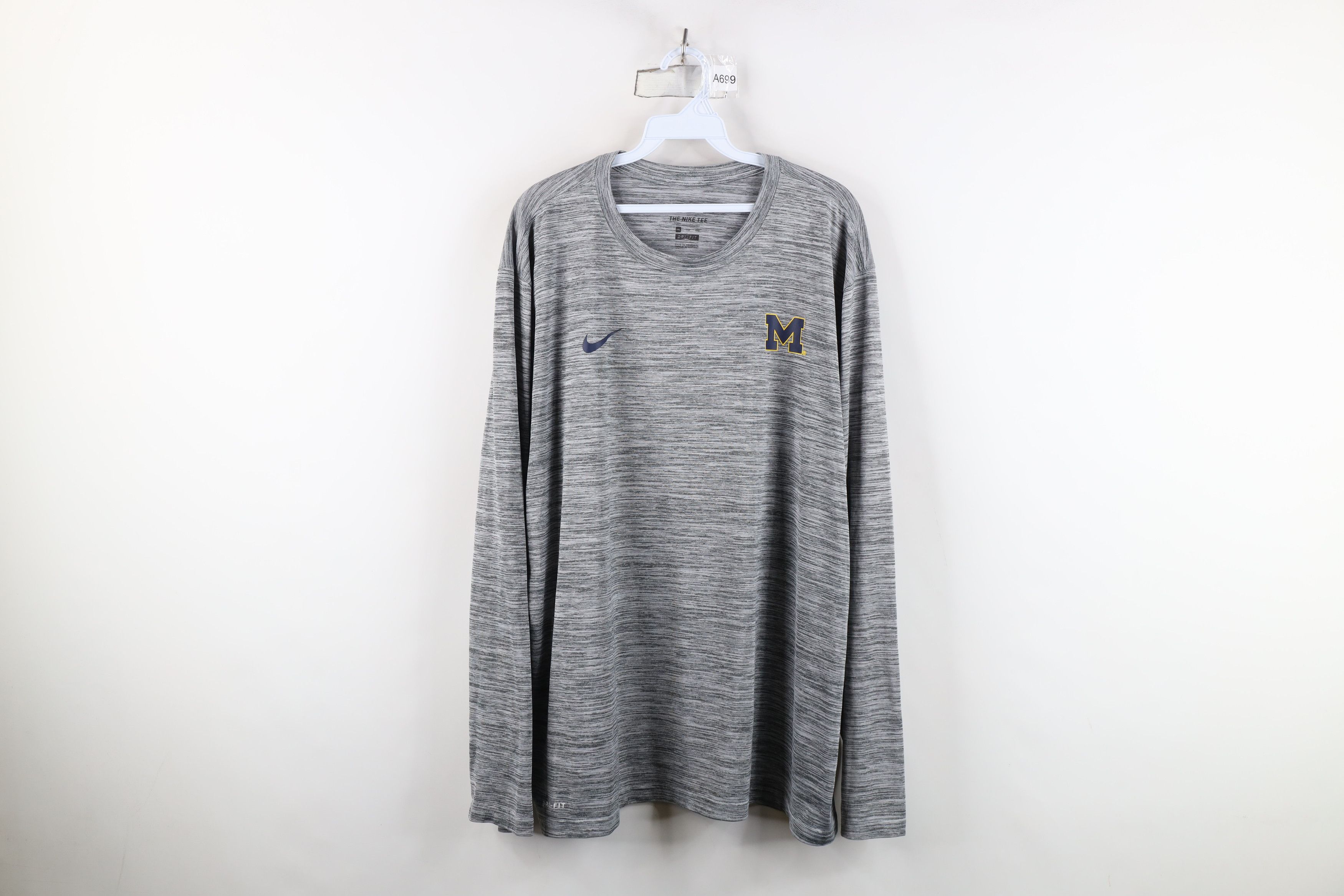 Nike Nike University of Michigan Block M Long Sleeve T-Shirt Gray Size US XXL / EU 58 / 5 - 1 Thumbnail