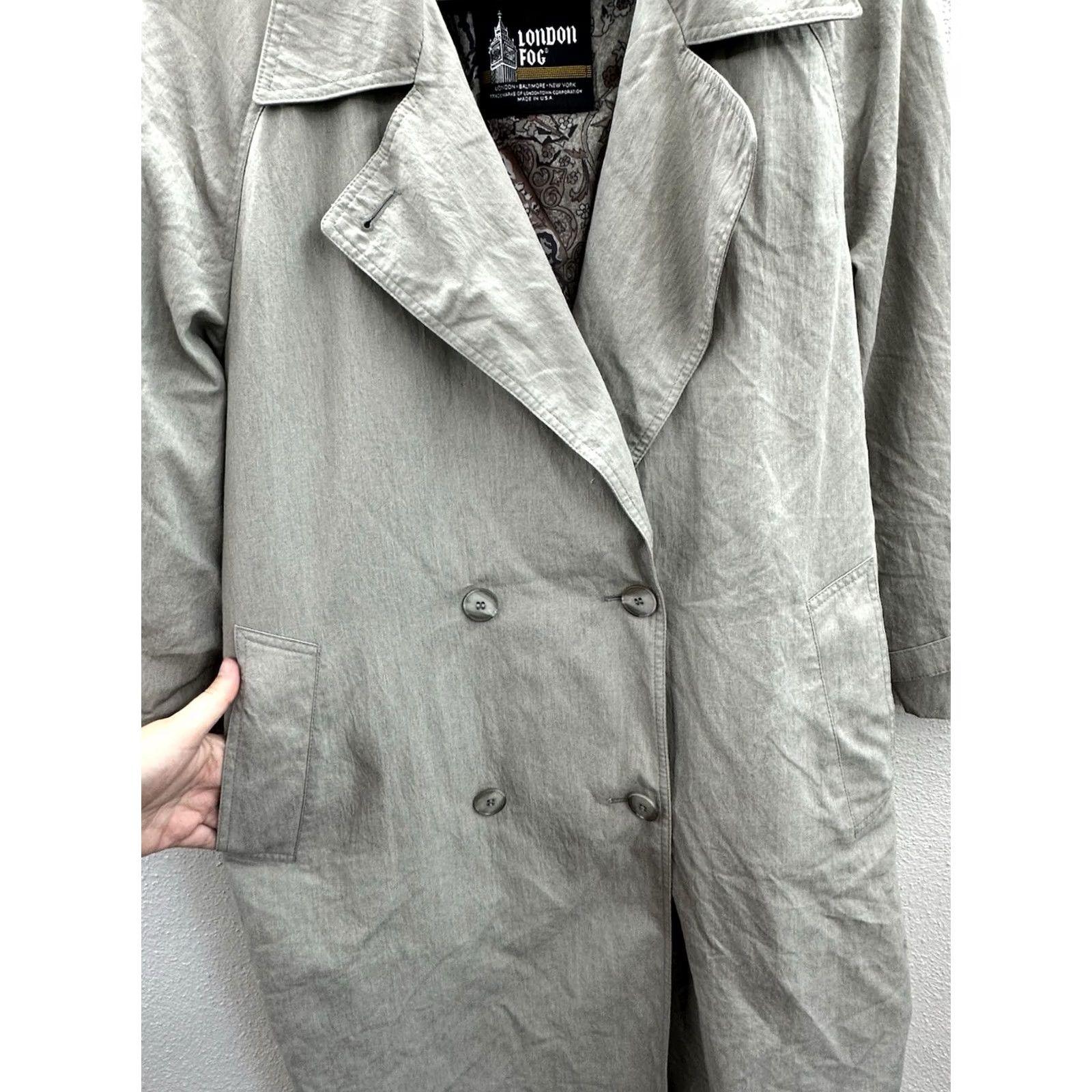 London Fog VINTAGE London Fog Womens Long Trench Coat Petite 12P Brown Thinsulate Lined Coat Womens Size XL / US 12-14 / IT 48-50 - 2 Thumbnail