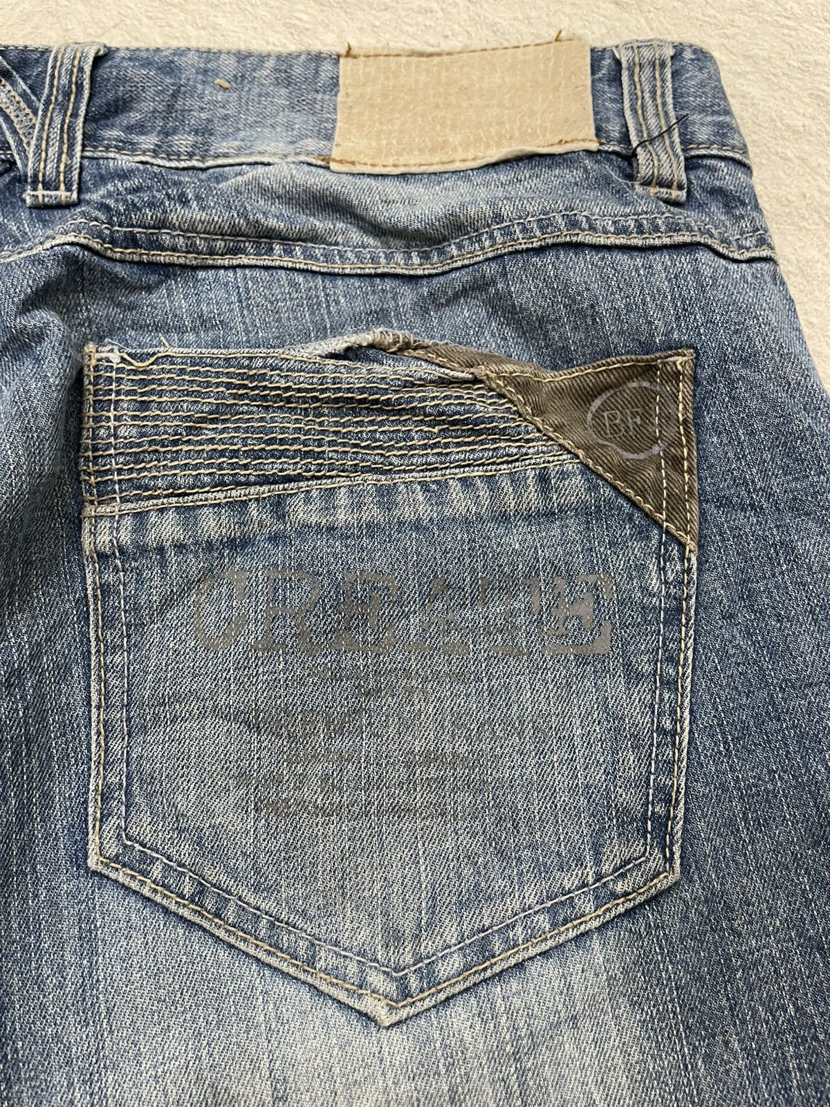 Japanese Brand 2000s Blueforce Distressed Denim Dirty Washed Y2K Japan Size US 35 - 11 Thumbnail