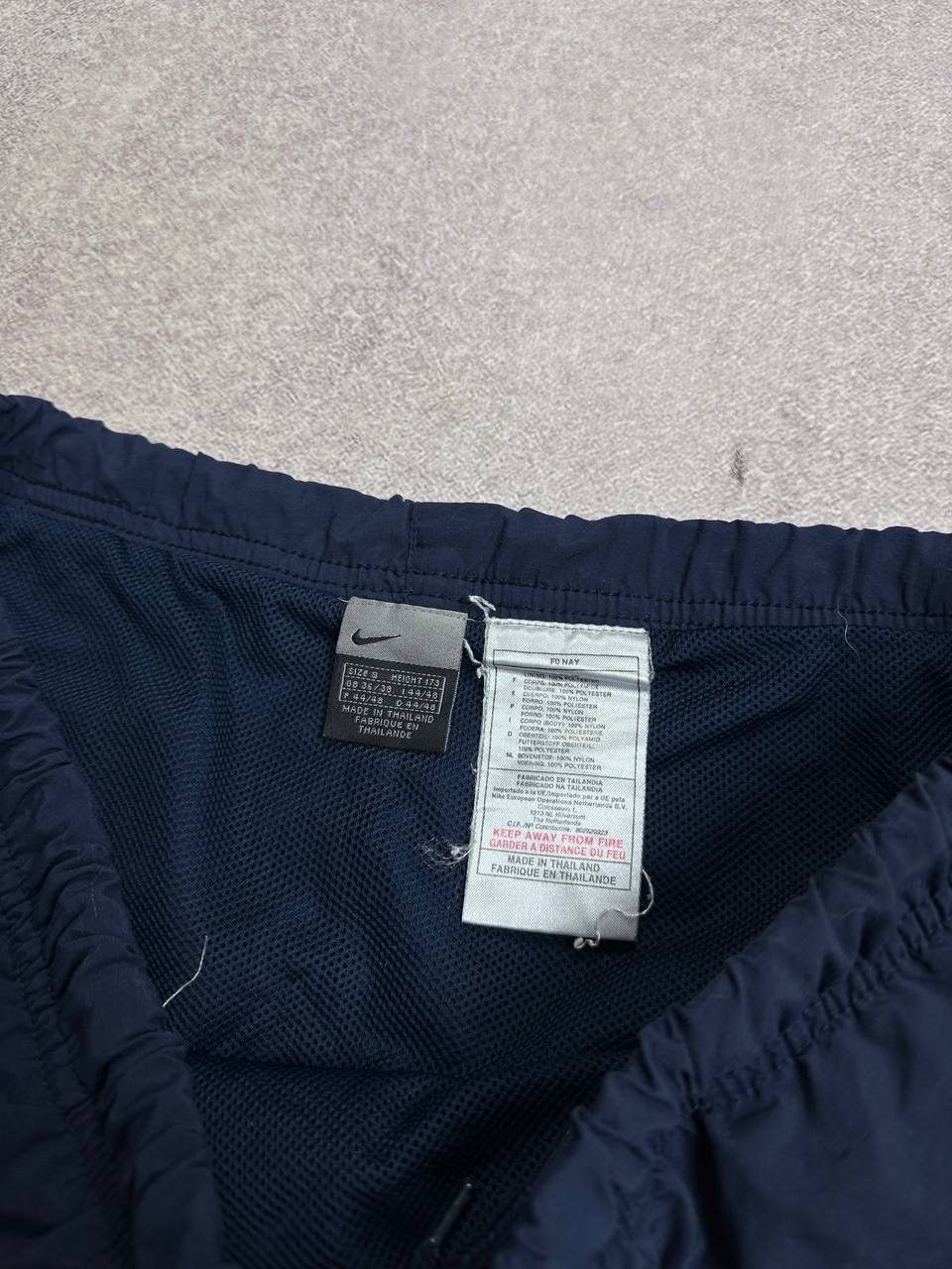 Nike Vintage Nike Swoosh Nylon Shorts Y2K S Size US 31 - 3 Thumbnail