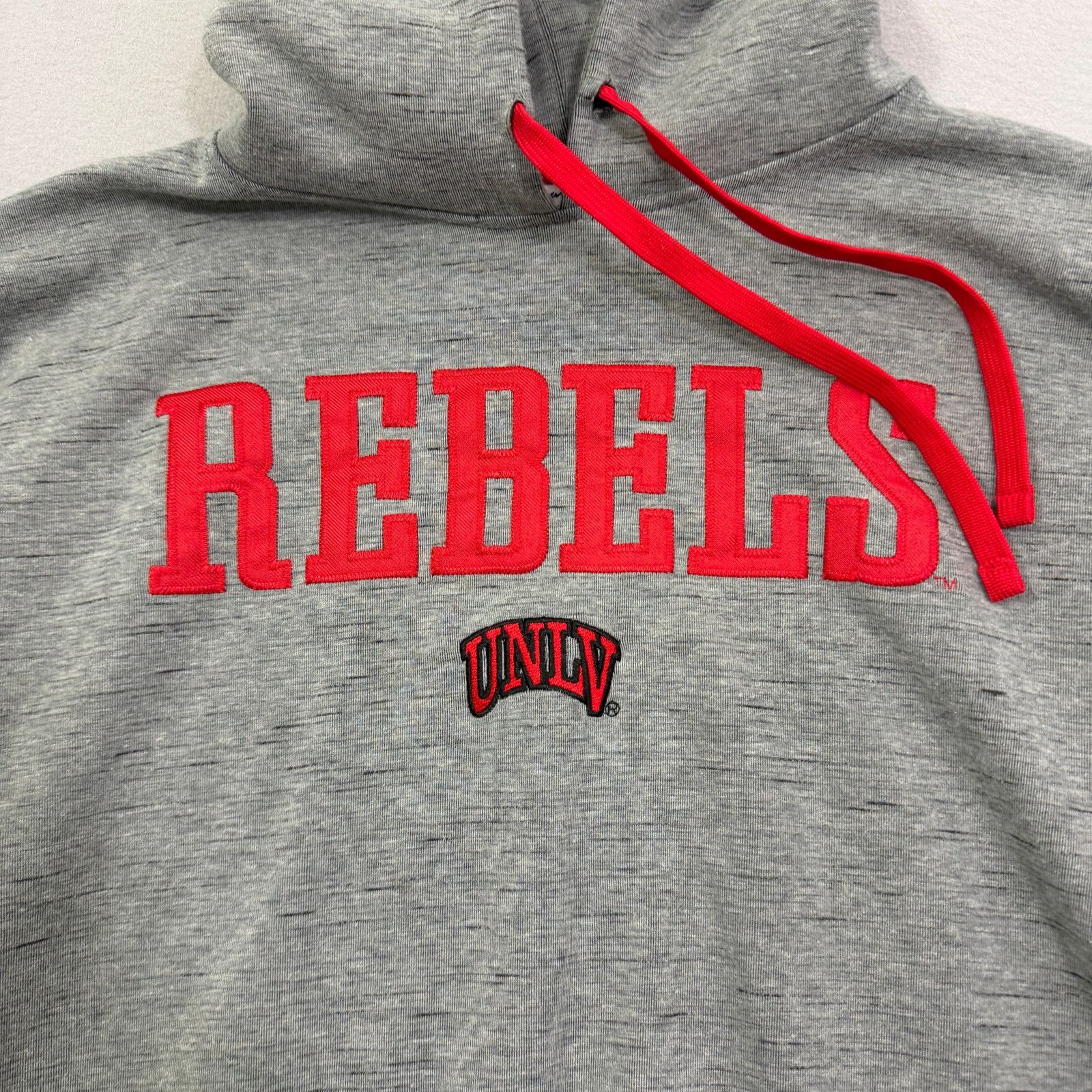 Champion Champion UNLV Rebels Hoodie Men's XL Gray Red Nevada Vegas Size US XL / EU 56 / 4 - 3 Thumbnail