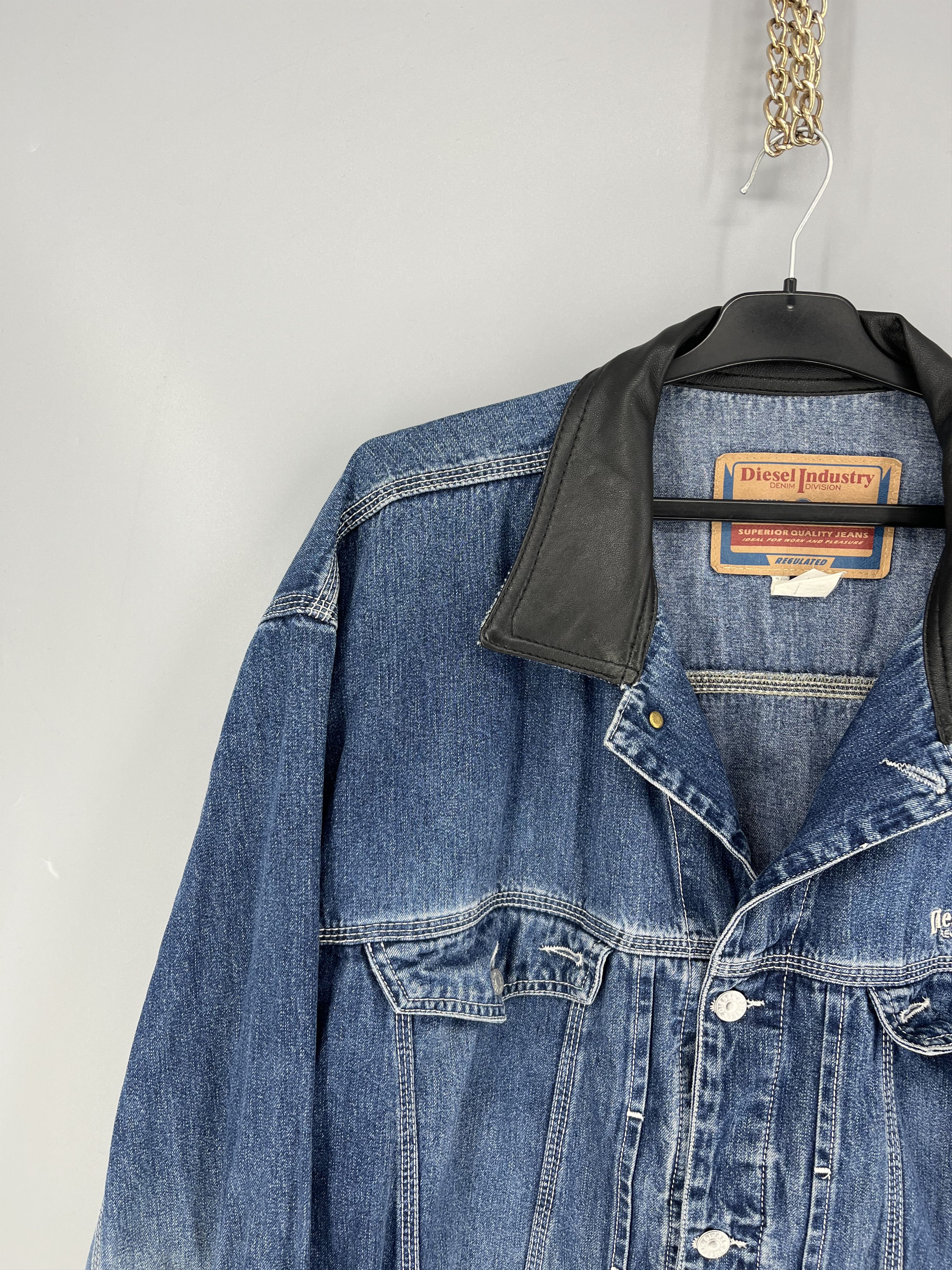 Diesel Vintage DIESEL Jacket Trucker 90s Boxy Fit Leather Rare Hype Size US XL / EU 56 / 4 - 4 Thumbnail