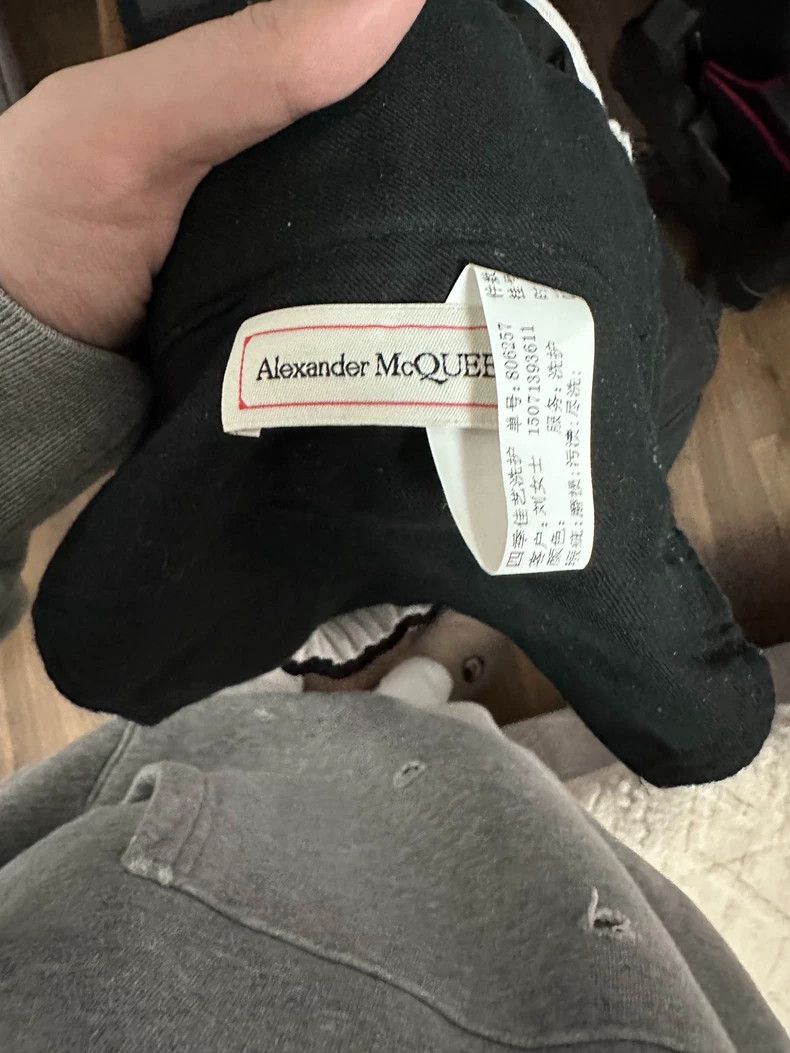 Alexander McQueen Alexander McQUEEN size 52 Pure wool pants size 52 with unb Size US 36 / EU 52 - 2 Thumbnail