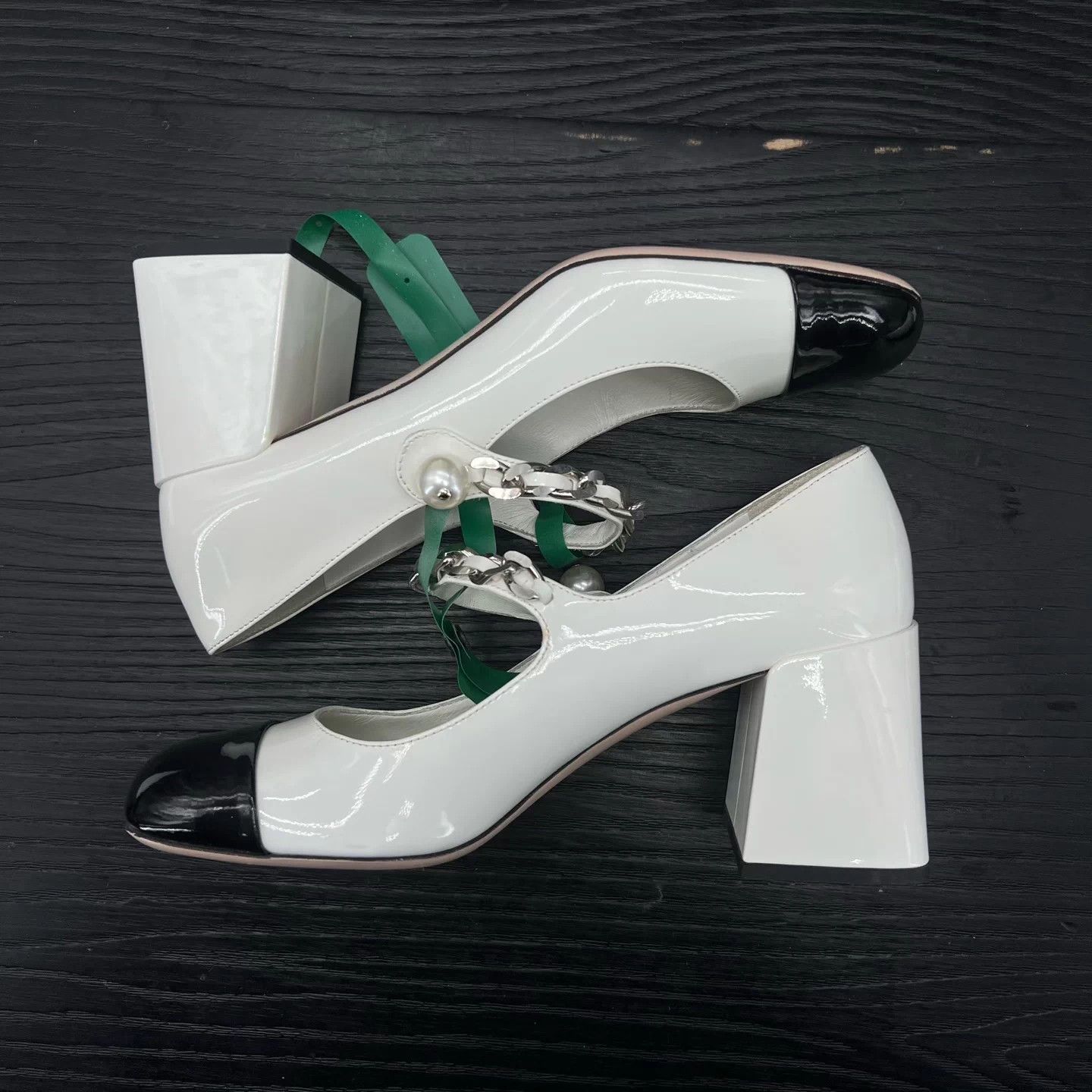 Miu Miu Miu Miu Black White Patent Leather Mary Janes Size US 7 / IT 37 - 2 Thumbnail