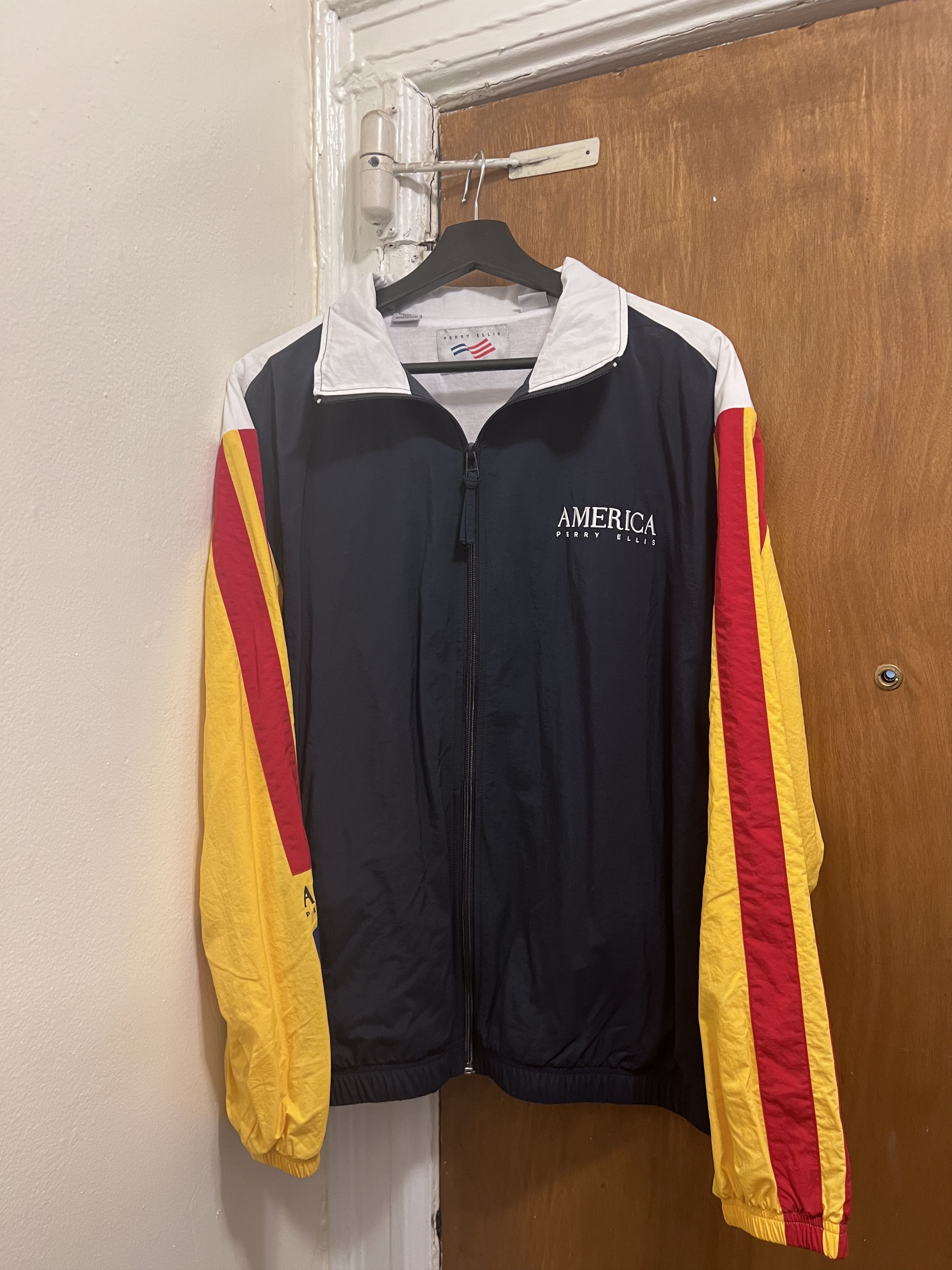Perry Ellis Perry Ellis America Windbreaker Jacket (Medium) Size US M / EU 48-50 / 2 - 3 Thumbnail
