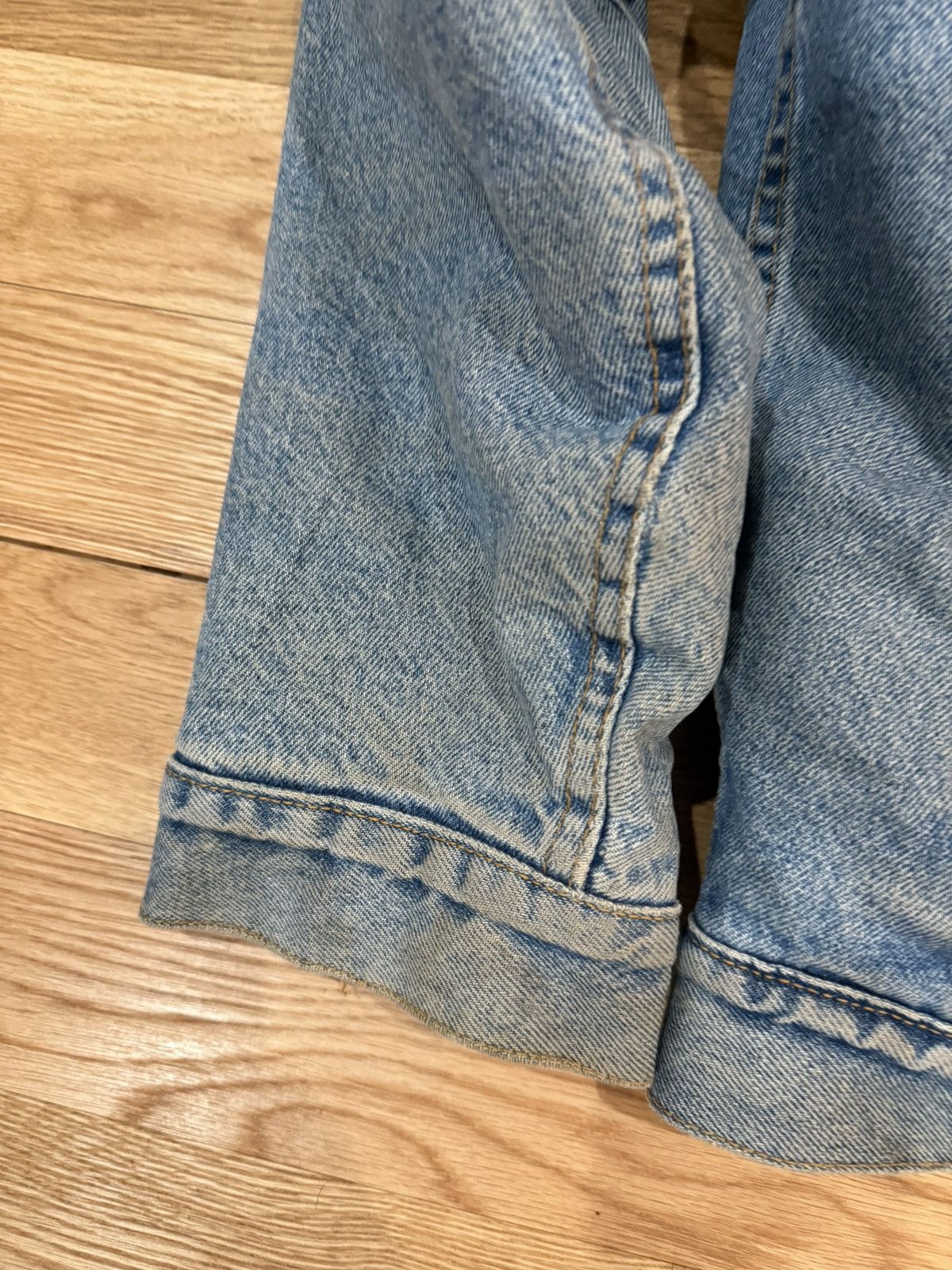 Levi's Vintage Clothing Vintage Levi’s Sherpa-Lined Denim Trucker Jacket Size Large Size US XL / EU 56 / 4 - 4 Thumbnail