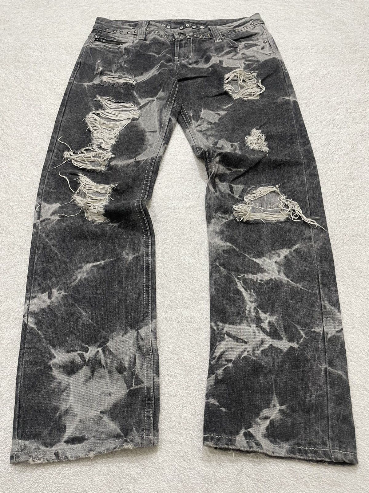 Japanese Brand 2000s Ripped Tie-Dye Washed Black Denim Studed Grunge Y2K Size 32" / US 10 / IT 46 - 1 Thumbnail