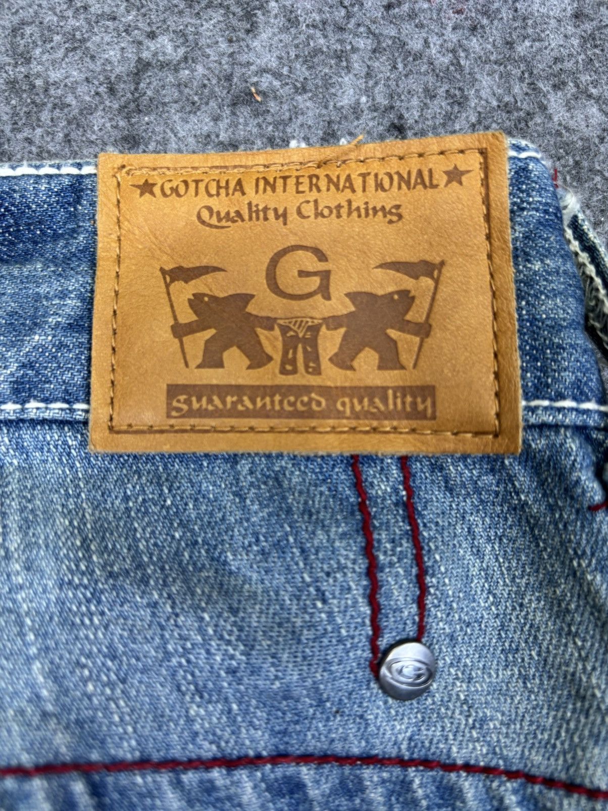 Gotcha 💥Surf Style💥Gotcha Surf Medium Wash Denim F950 Size US 33 - 13 Thumbnail