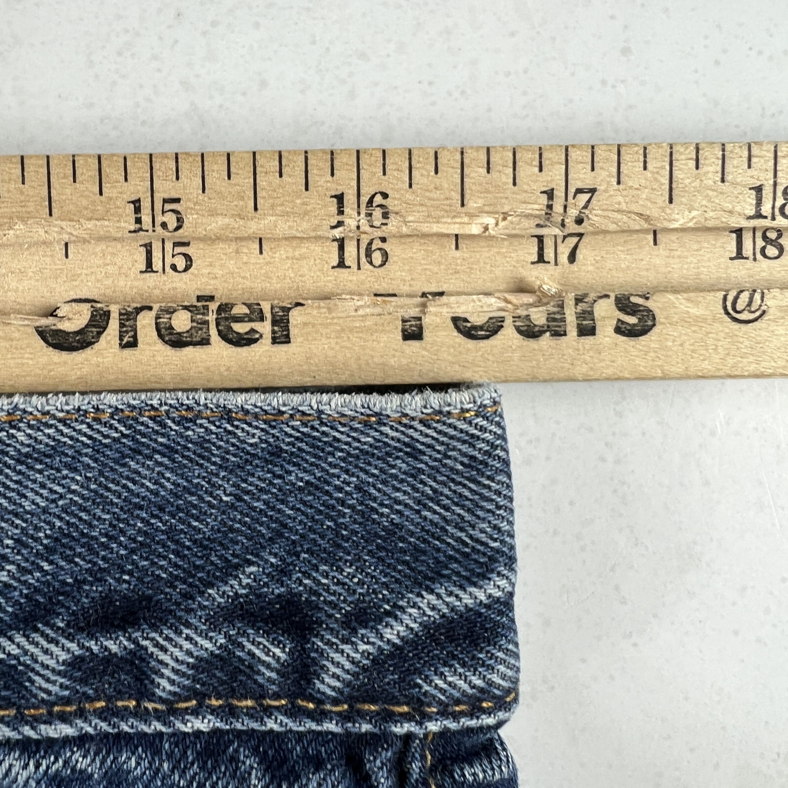 Levi's Y2K Levi's Jean Shorts 550 Faded Cut Off Raw Hem Denim Jorts Size US 33 - 18 Thumbnail
