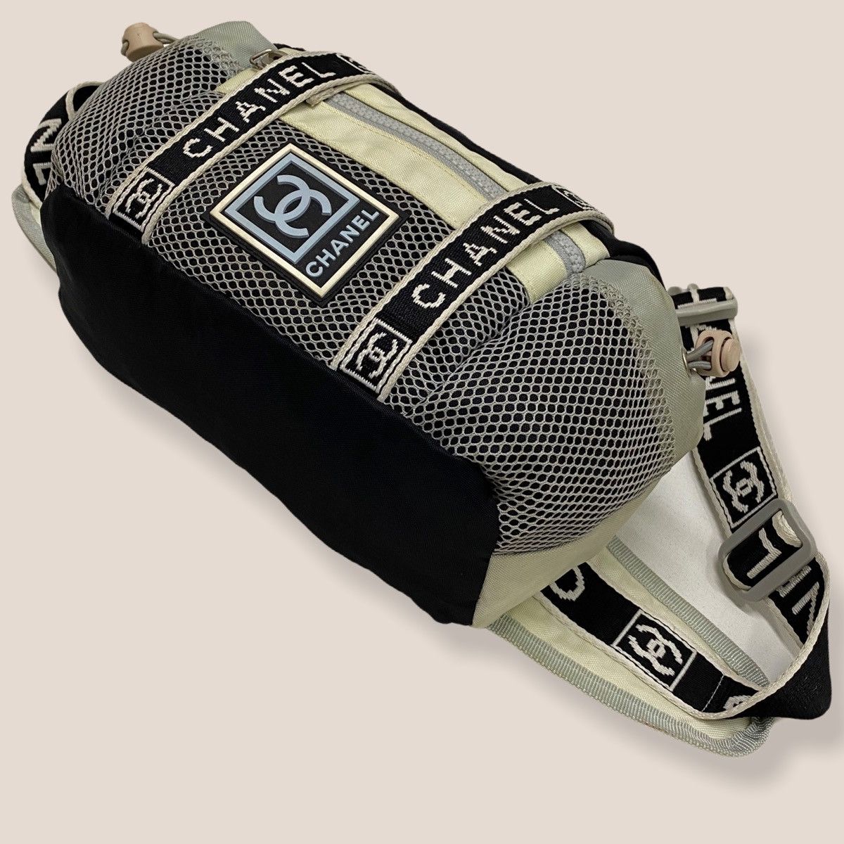 Chanel ‼️YES‼️AUTHENTIC VINTAGE CHANEL SPORT LINE WAIST BAG CC LOGO Size ONE SIZE - 3 Thumbnail