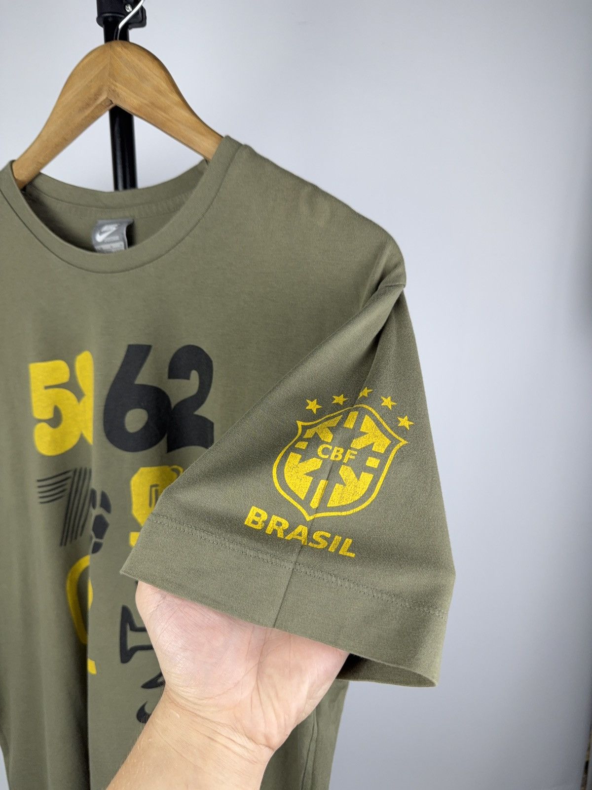 Nike Vintage 00s Retro Nike CBF Brasil Football T Shirt Size US M / EU 48-50 / 2 - 2 Thumbnail