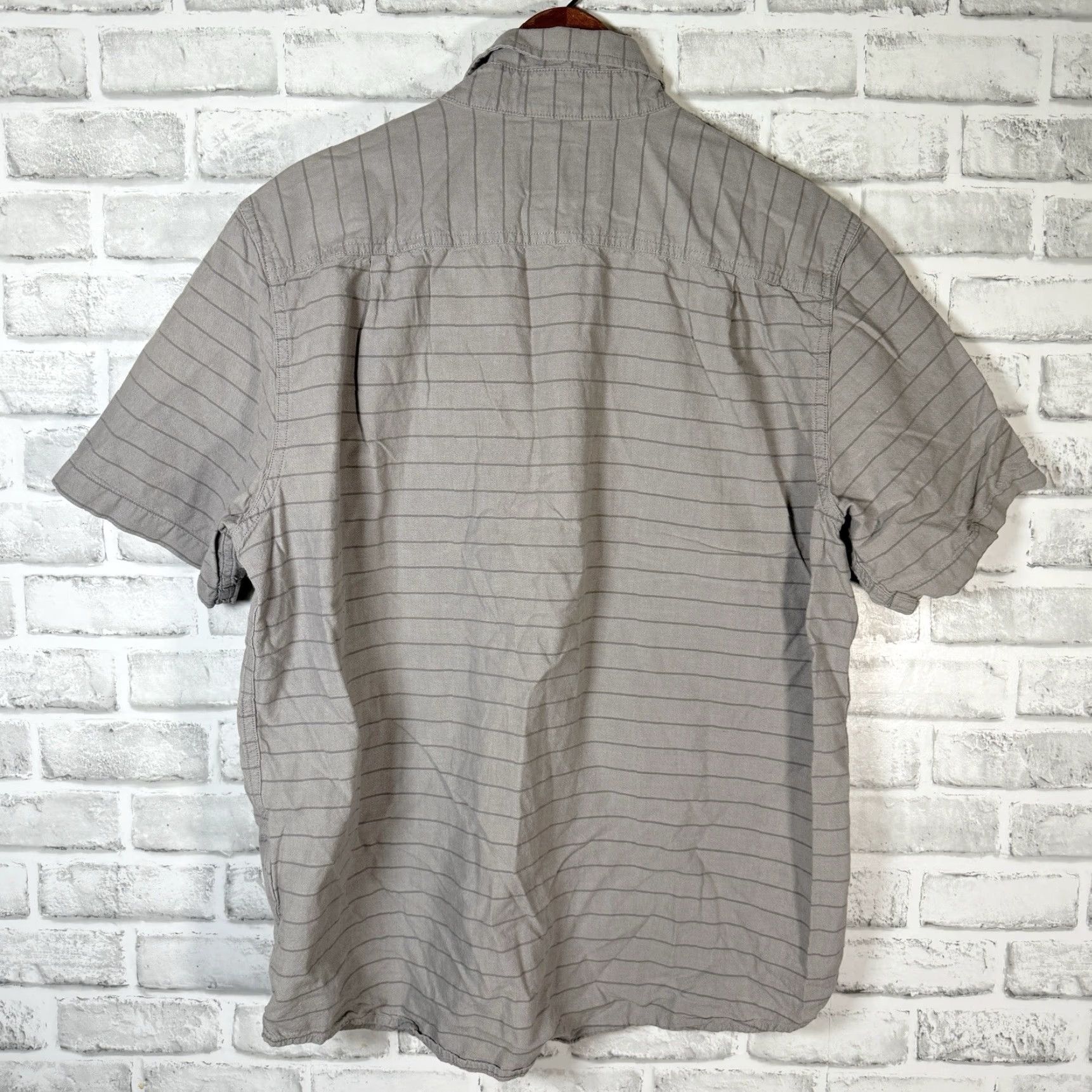 Carhartt Carhartt Men's Gray Loose Fit Short Sleeve Button-Down Shirt Size L Size US L / EU 52-54 / 3 - 5 Thumbnail