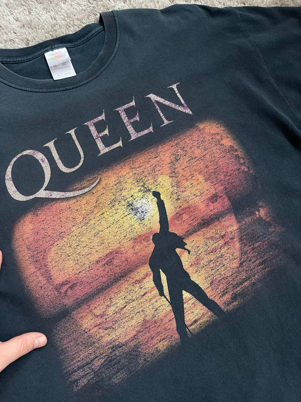 Band Tees × Vintage Vintage Queen Band Tee Shirt Size US XL / EU 56 / 4 - 8 Thumbnail