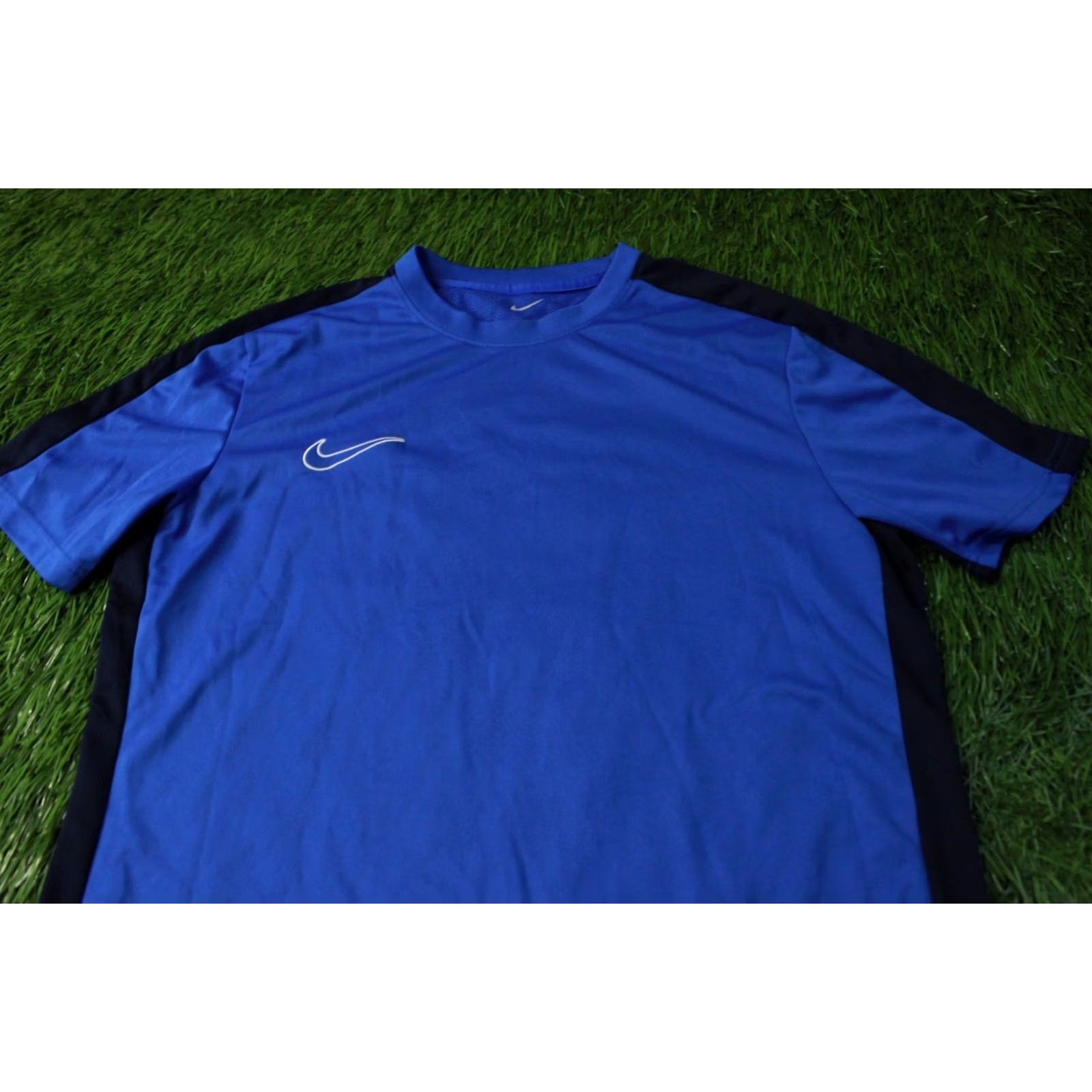 Nike NIKE ACADEMY DRI-FIT ORIGINAL 2023 MEN SHIRT JERSEY TEE SIZE L BLUE AND BLACK Football Slim Short Sleeve Crew NeckMens Size US L / EU 52-54 / 3 - 2 Thumbnail