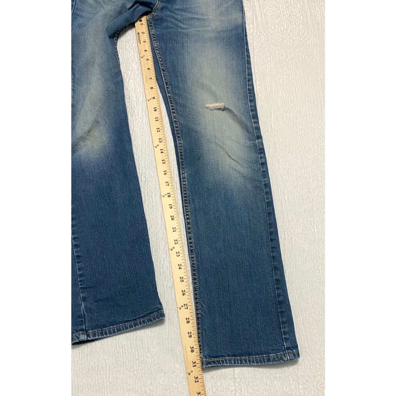 Levi's Levis 513 Slim Straight Jeans Size 30x32 Blue Distressed Faded Whiskers Size US 30 / EU 46 - 5 Thumbnail