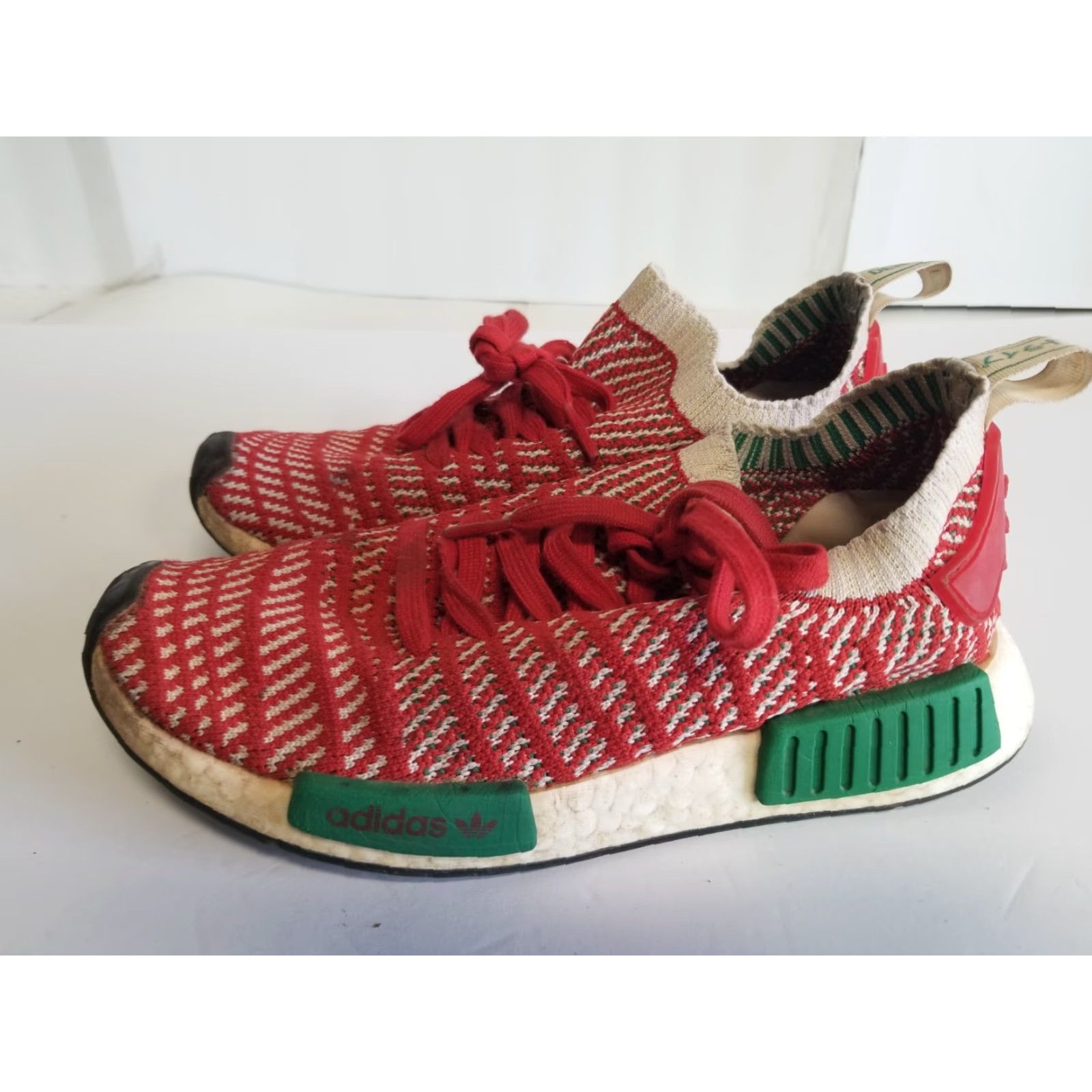 Adidas Adidas NMD R1 STLT Primeknit Christmas D96820 Sneaker Men Size 6 Red Green White Christmas Theme Shoes Low Top Size US 6 / EU 39 - 5 Thumbnail