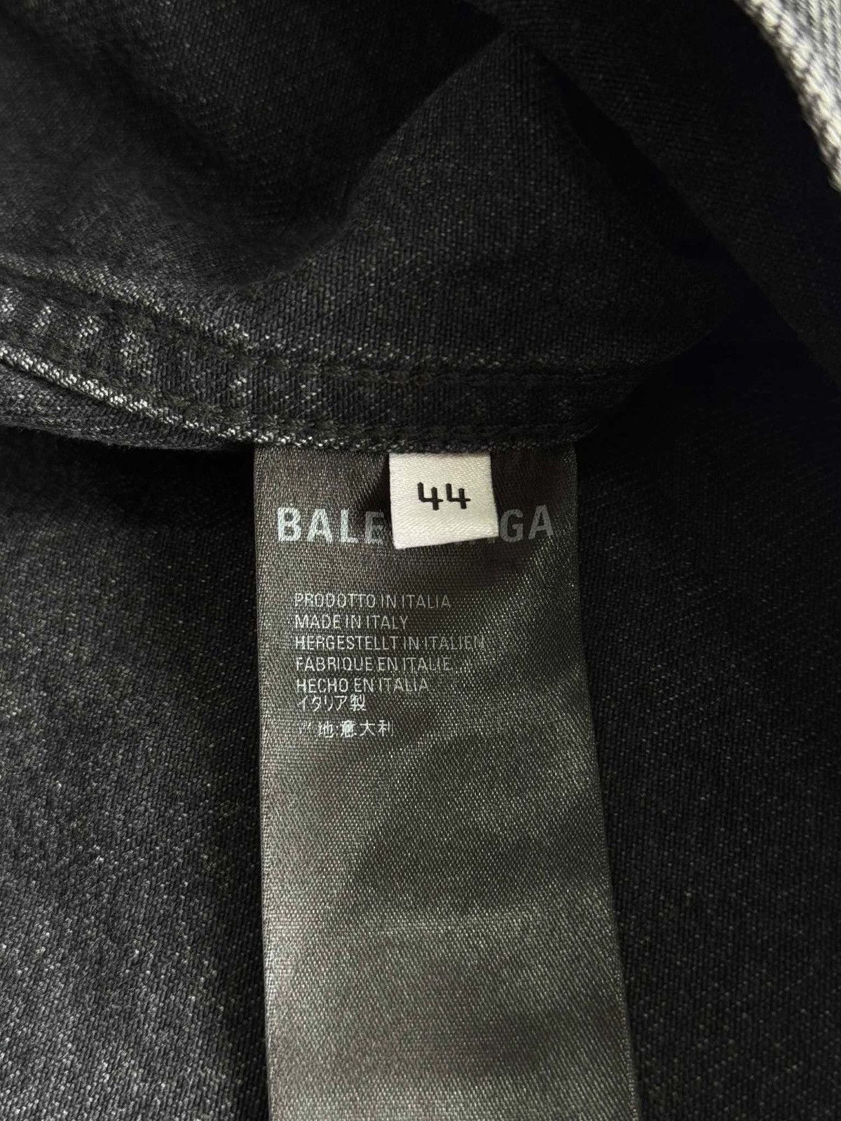 Balenciaga Balenciaga - SS20 Red Script Embroidered Denim Jacket Size US S / EU 44-46 / 1 - 11 Thumbnail