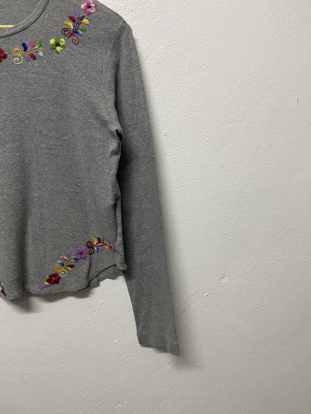 Tricot Comme des Garcons AW 2002 COMME DES GARCONS TRICOT FLORAL EMBROIDERED SHIRT Size M / US 6-8 / IT 42-44 - 4 Thumbnail