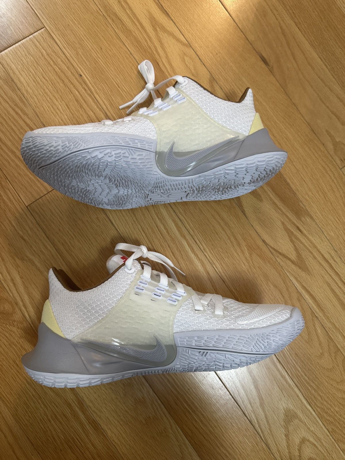 Nike New Nike Kyrie 2 Low’s (2019) Size 9.5 Size US 9.5 / EU 42-43 - 2 Thumbnail
